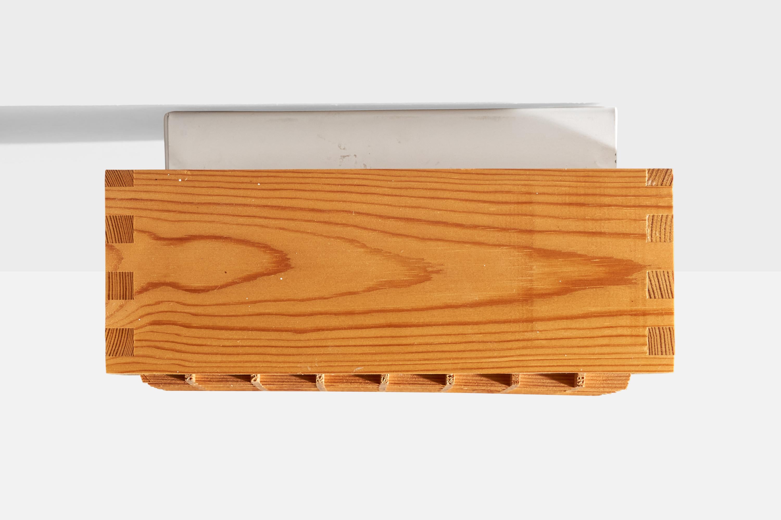 Schwedischer Designer, Einbaubeleuchtung, Kiefernholz, Metall, Schweden, 1970er Jahre 1