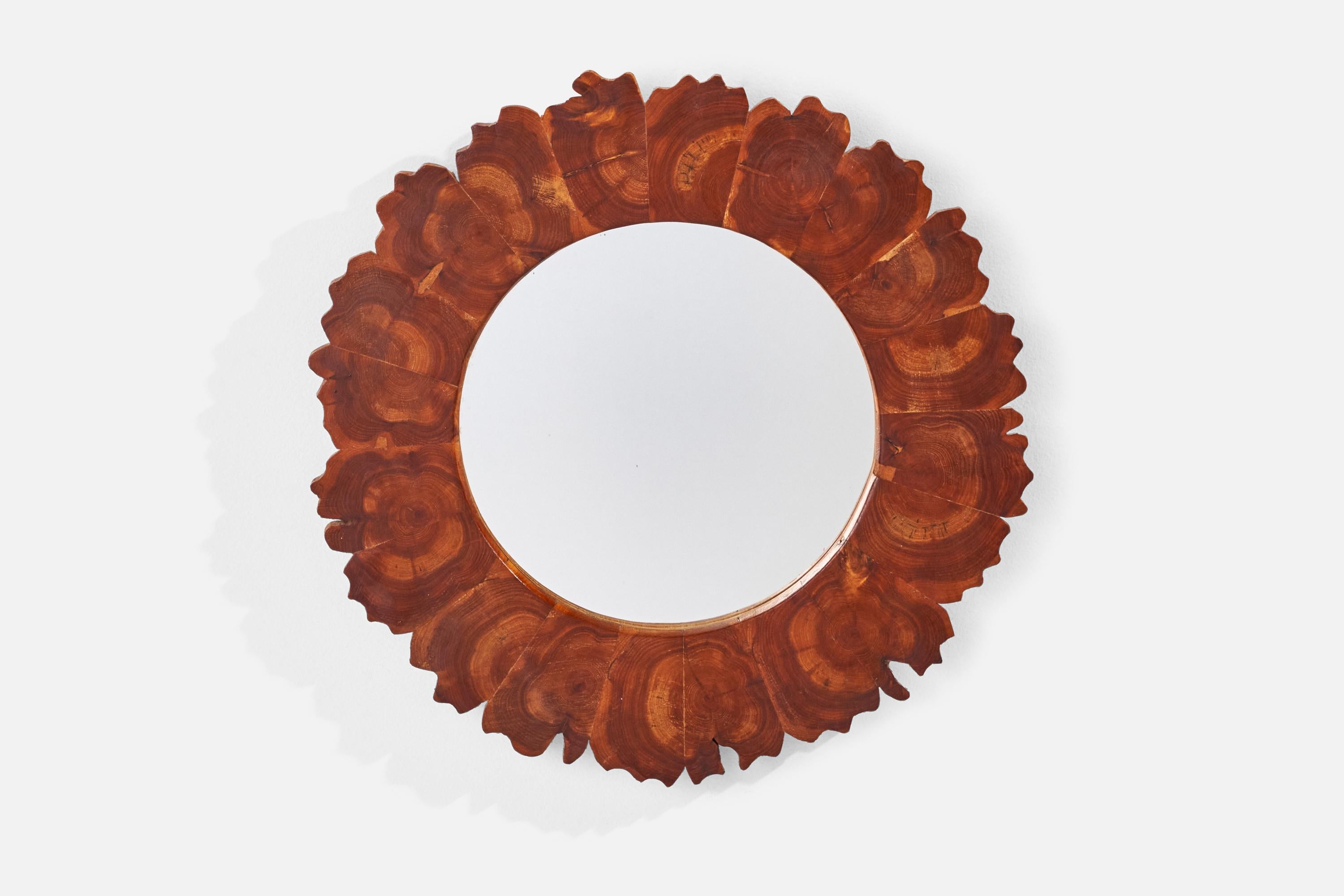 Suédois Designer suédois, miroir mural de forme libre, bois de ronce, Suède, années 1960 en vente