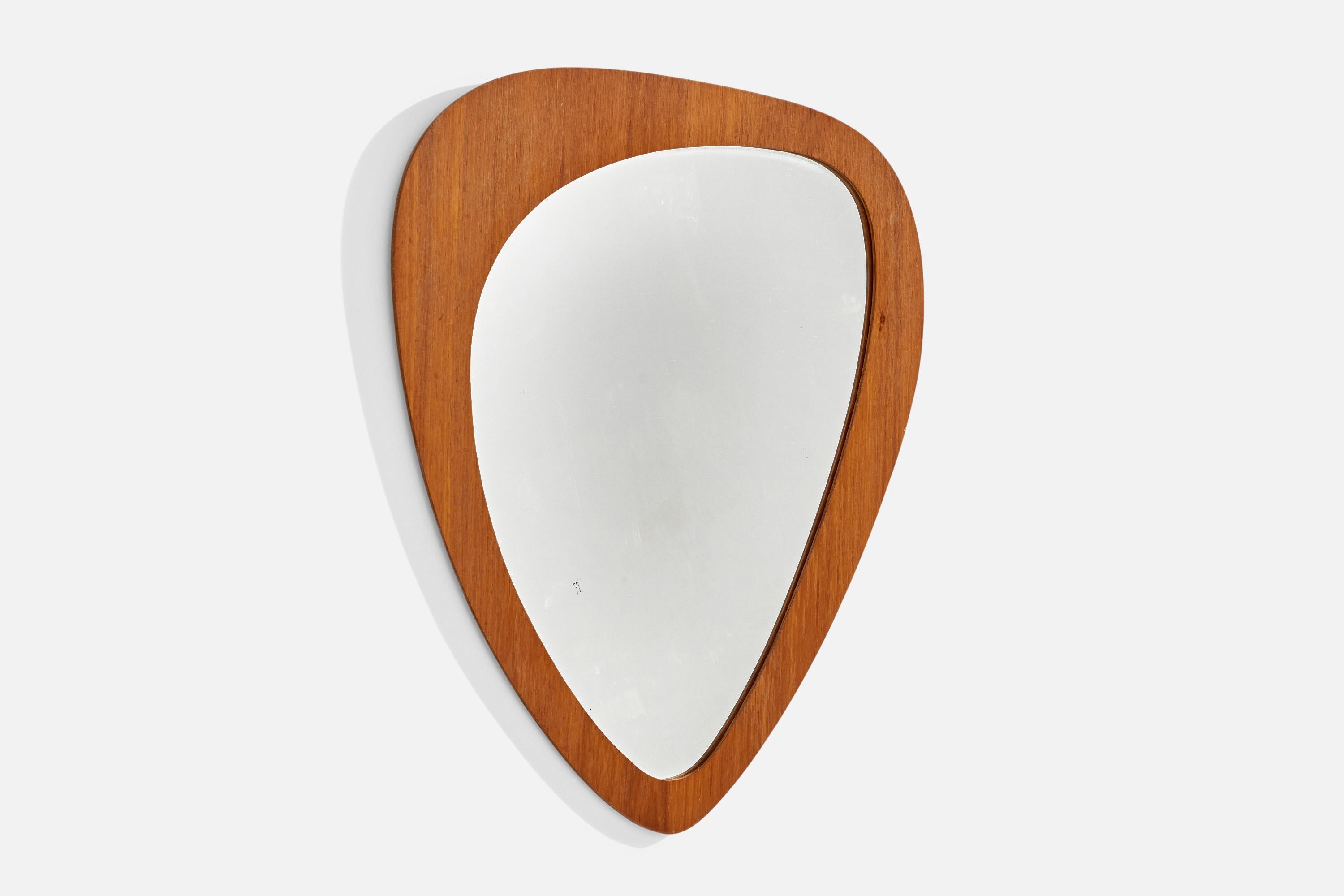Mid-Century Modern Miroir mural Freeform de designer suédois, teck, Suède, années 1950 en vente