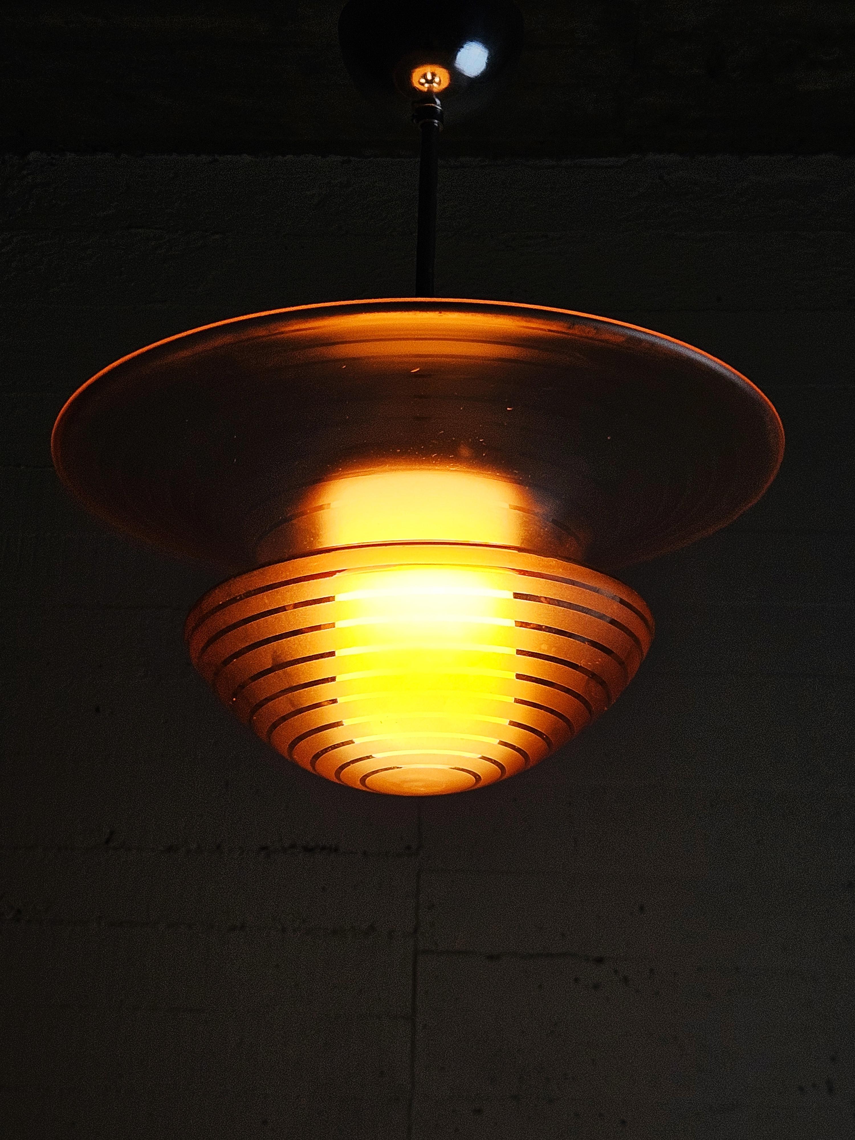 Ciondolo in vetro di design svedese degli anni '30 in vendita 2