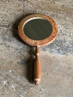 Specchio a mano di design svedese
