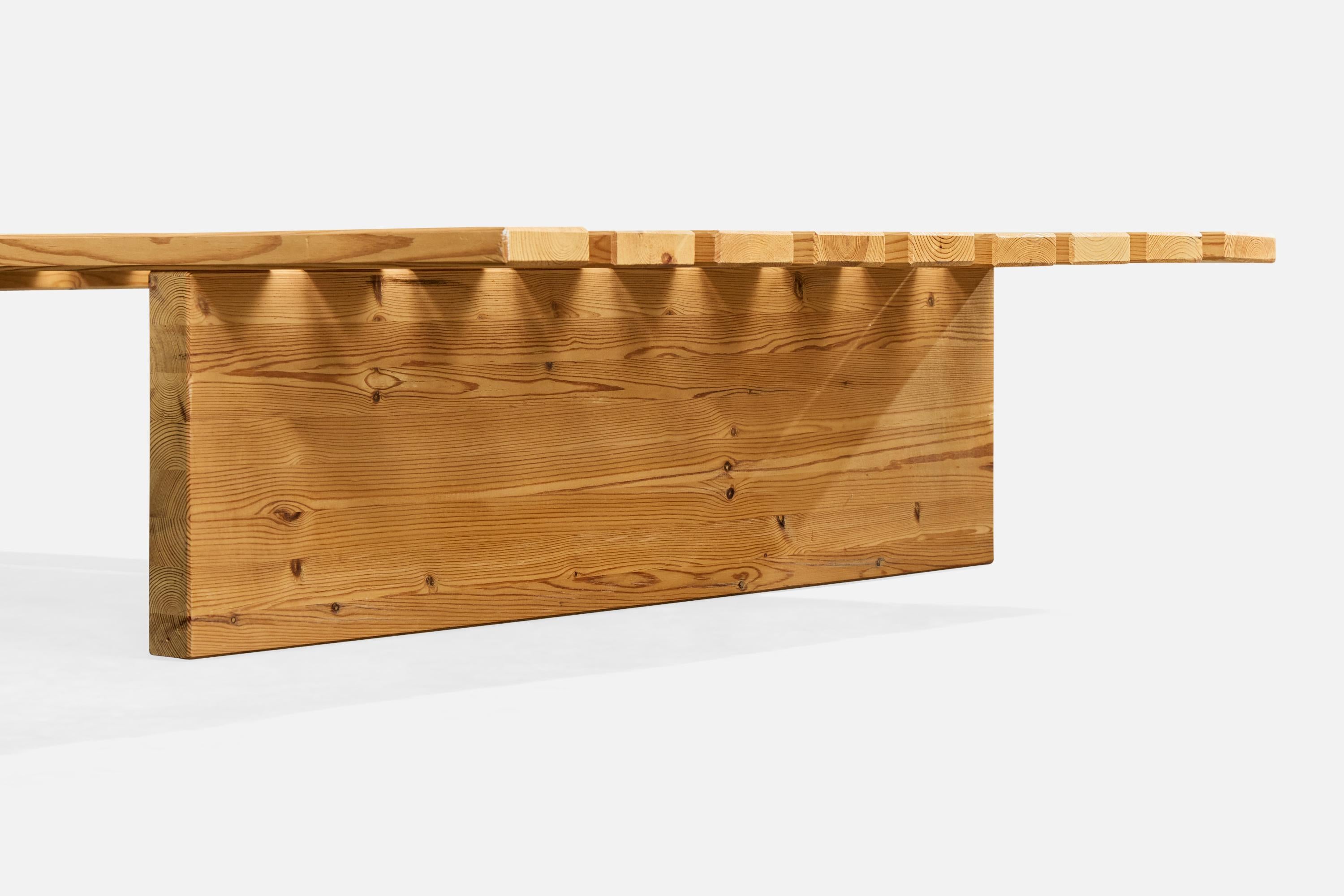 Swedish Designer, Large Bench, Pine, Sweden, 1980s en venta 3
