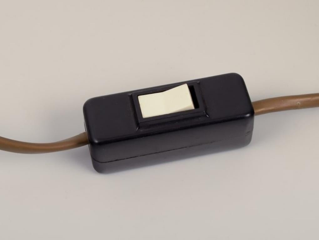 Swedish designer, large table lamp in brass. Modernist Scandinavian design. For Sale 2