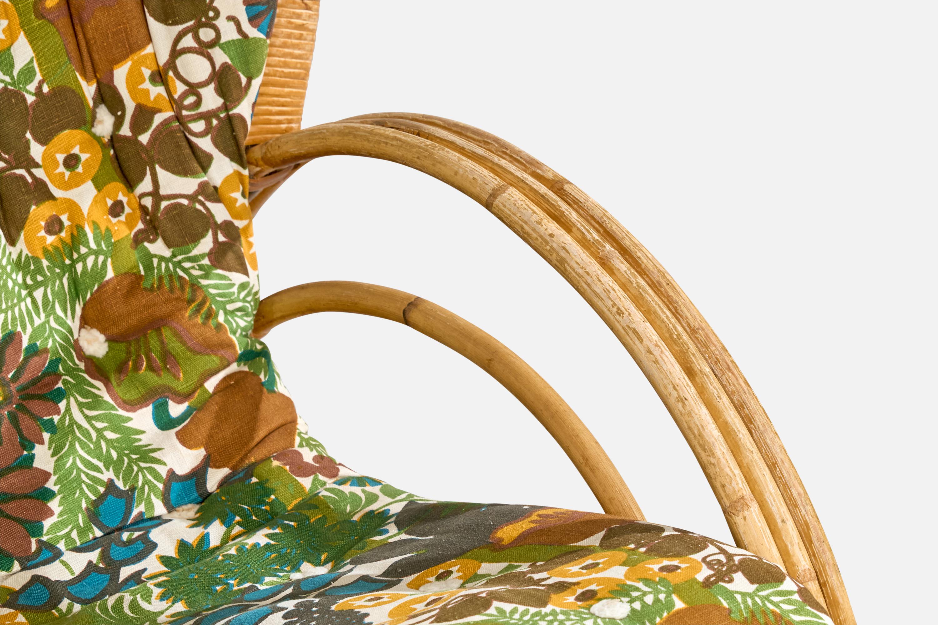 Designer suédois, fauteuil de salon, bambou, rotin, tissu, Suède, années 1940 en vente 3