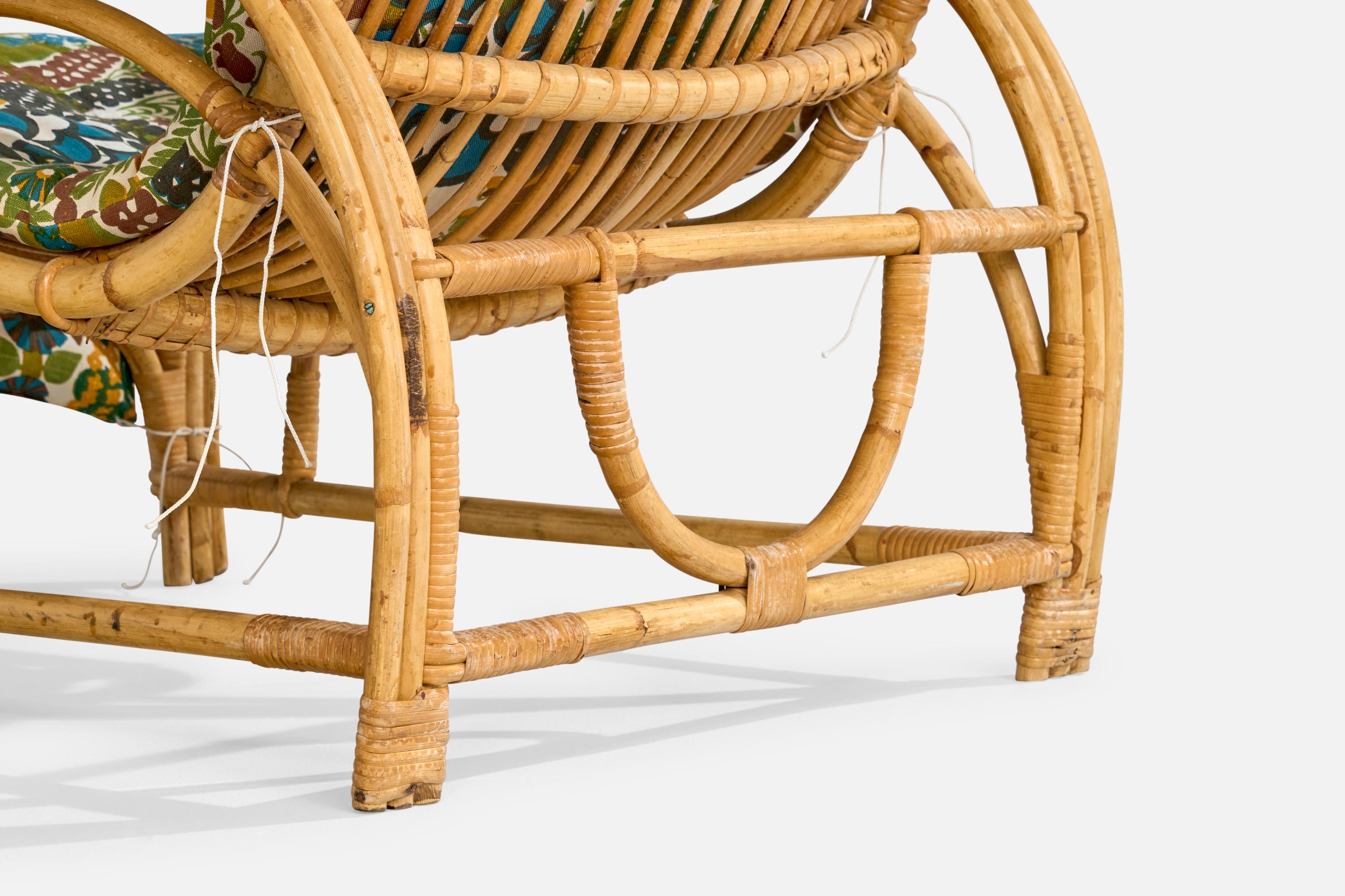 Designer suédois, fauteuil de salon, bambou, rotin, tissu, Suède, années 1940 en vente 5
