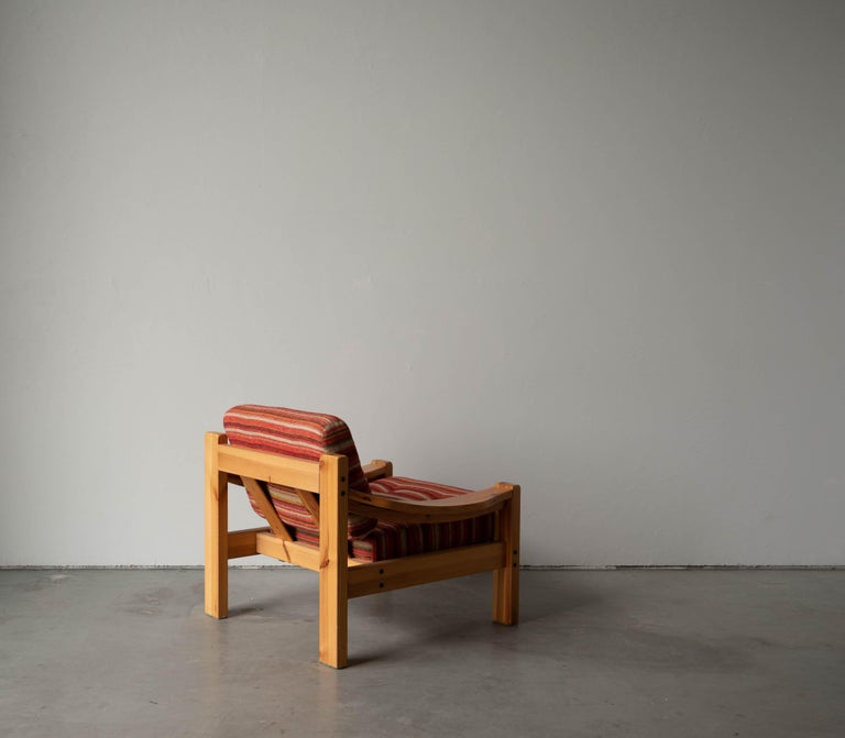 Swedish Designer, Lounge Chair, Solid Pine, Fabric, Sweden, 1970s For Sale 4