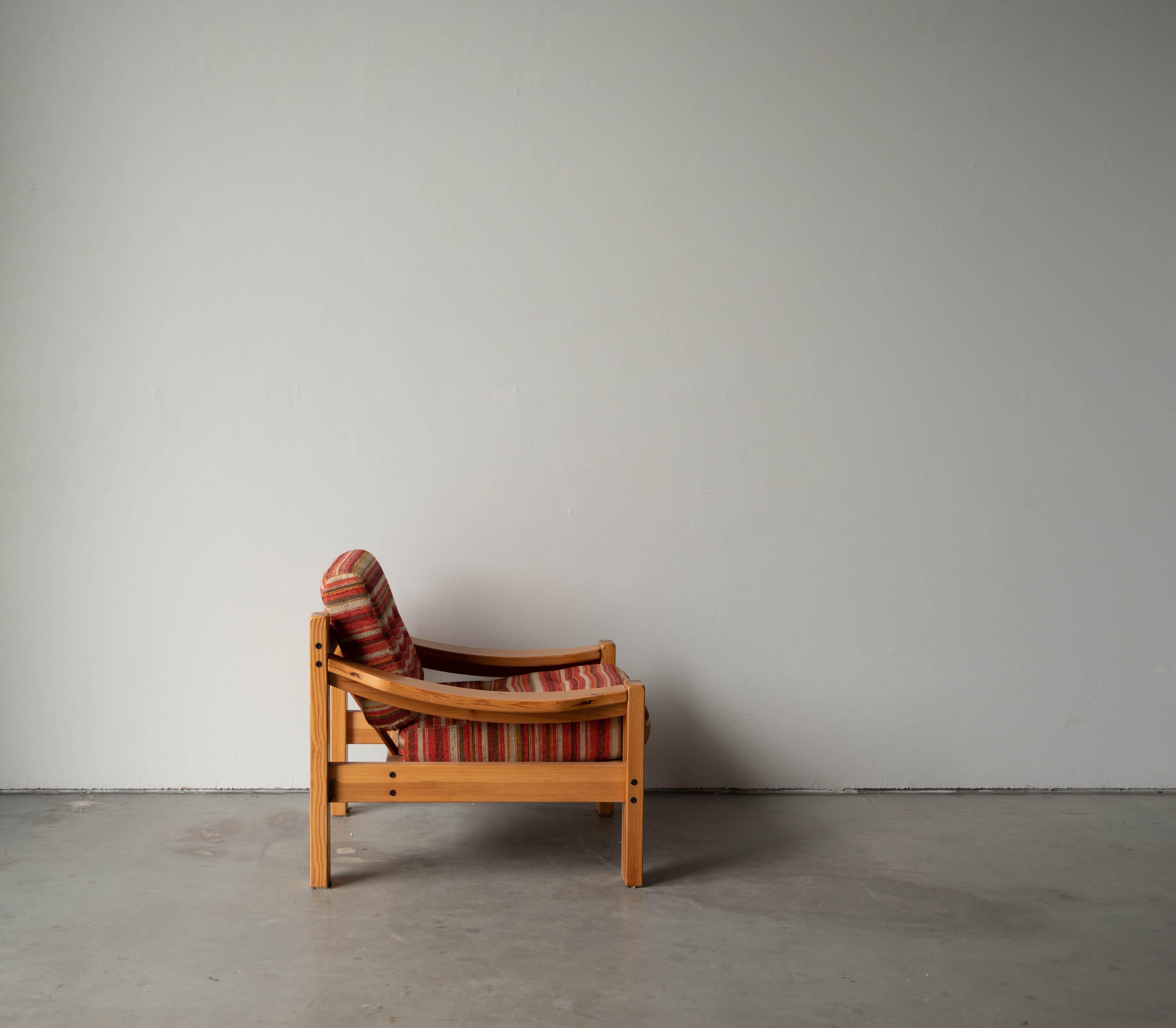 Swedish Designer, Lounge Chair, Solid Pine, Fabric, Sweden, 1970s 5