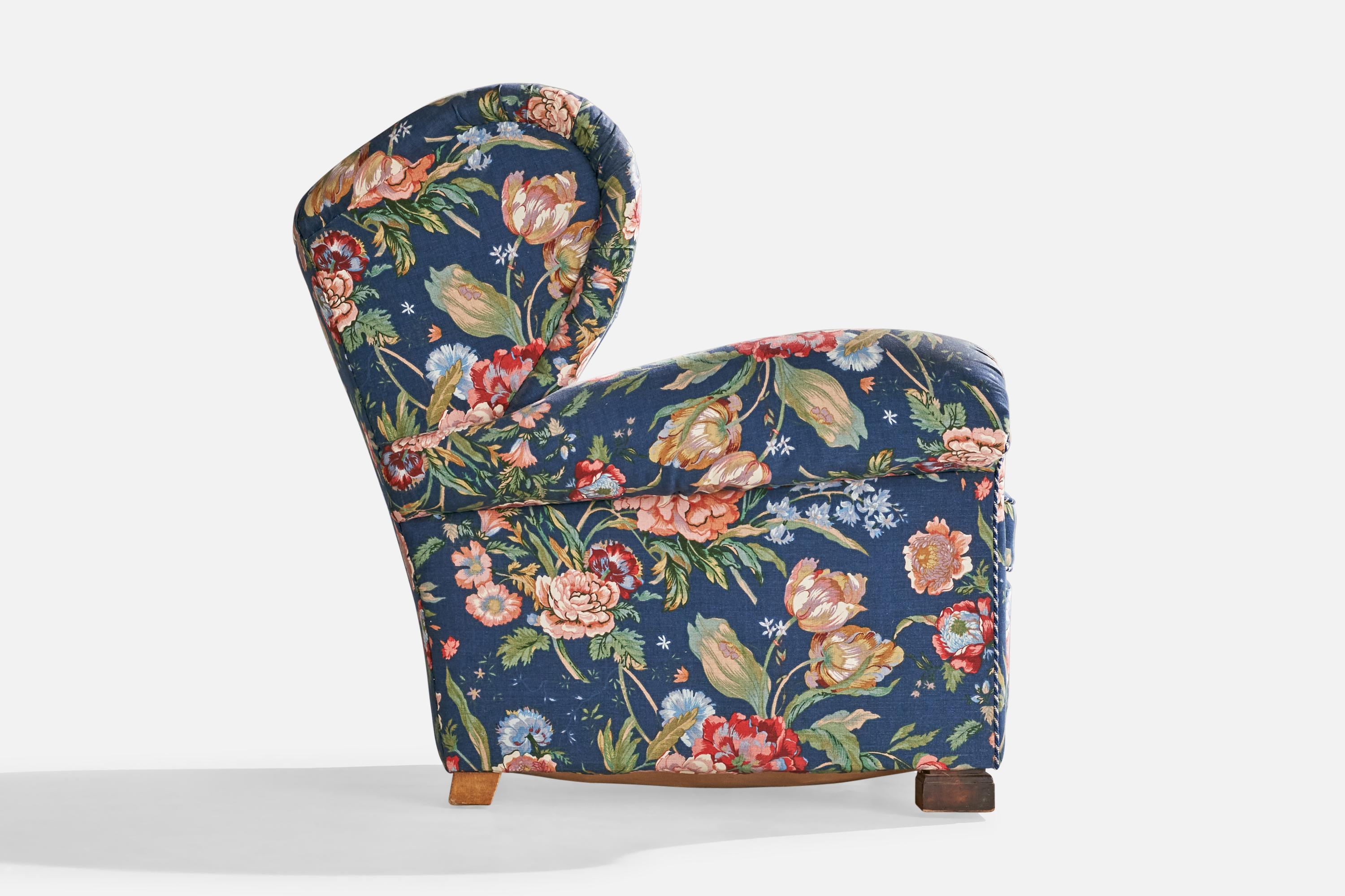 Designer suédois, chaise longue, bois, tissu, Suède, années 1930 État moyen - En vente à High Point, NC