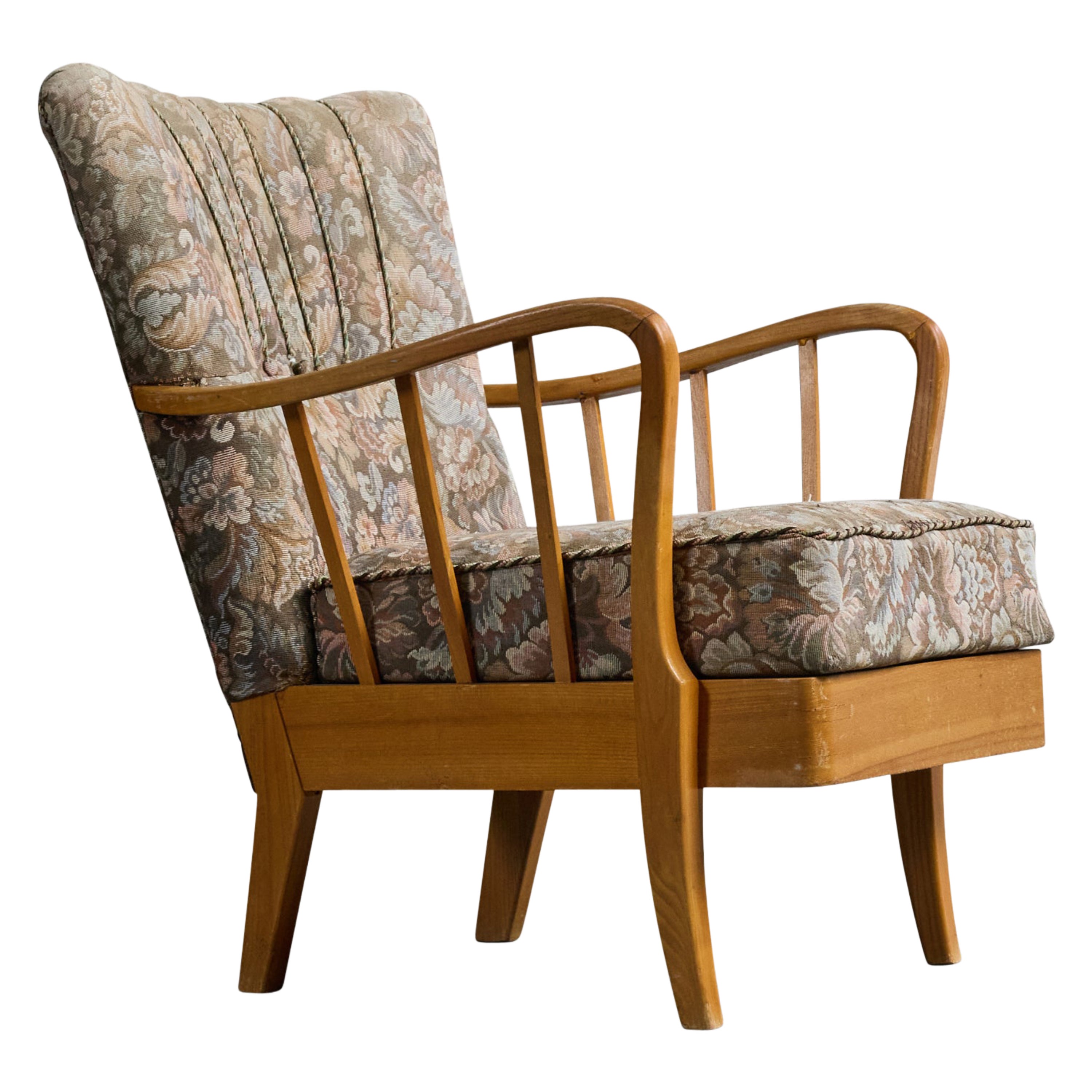 Swedish Designer, Lounge Chair, Wood, Fabric, Sweden, 1940s