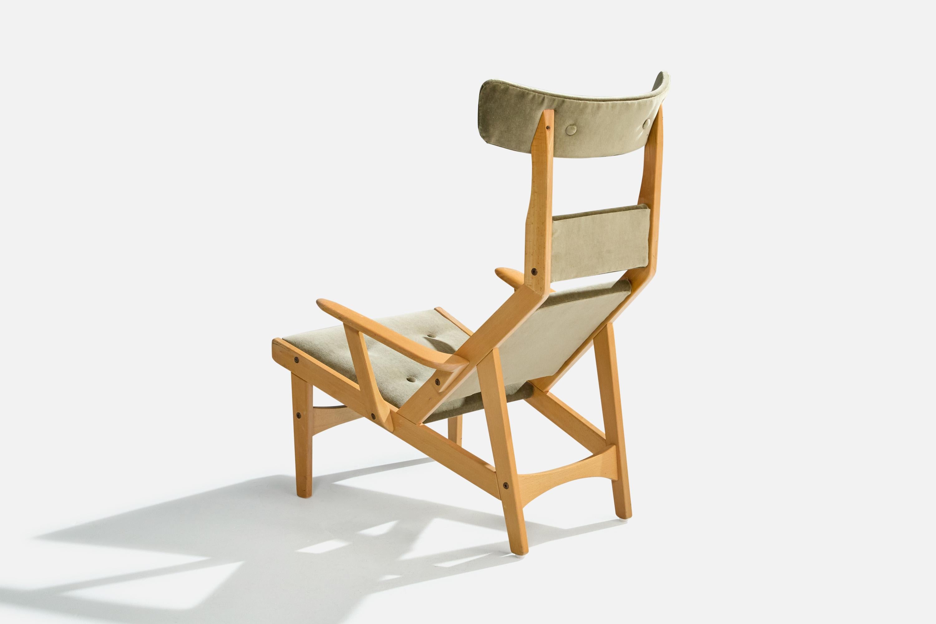 Gösta Berg & Stenevik Eriksson, Lounge Chair, Wood, Velvet, Sweden, 1967 In Good Condition For Sale In High Point, NC
