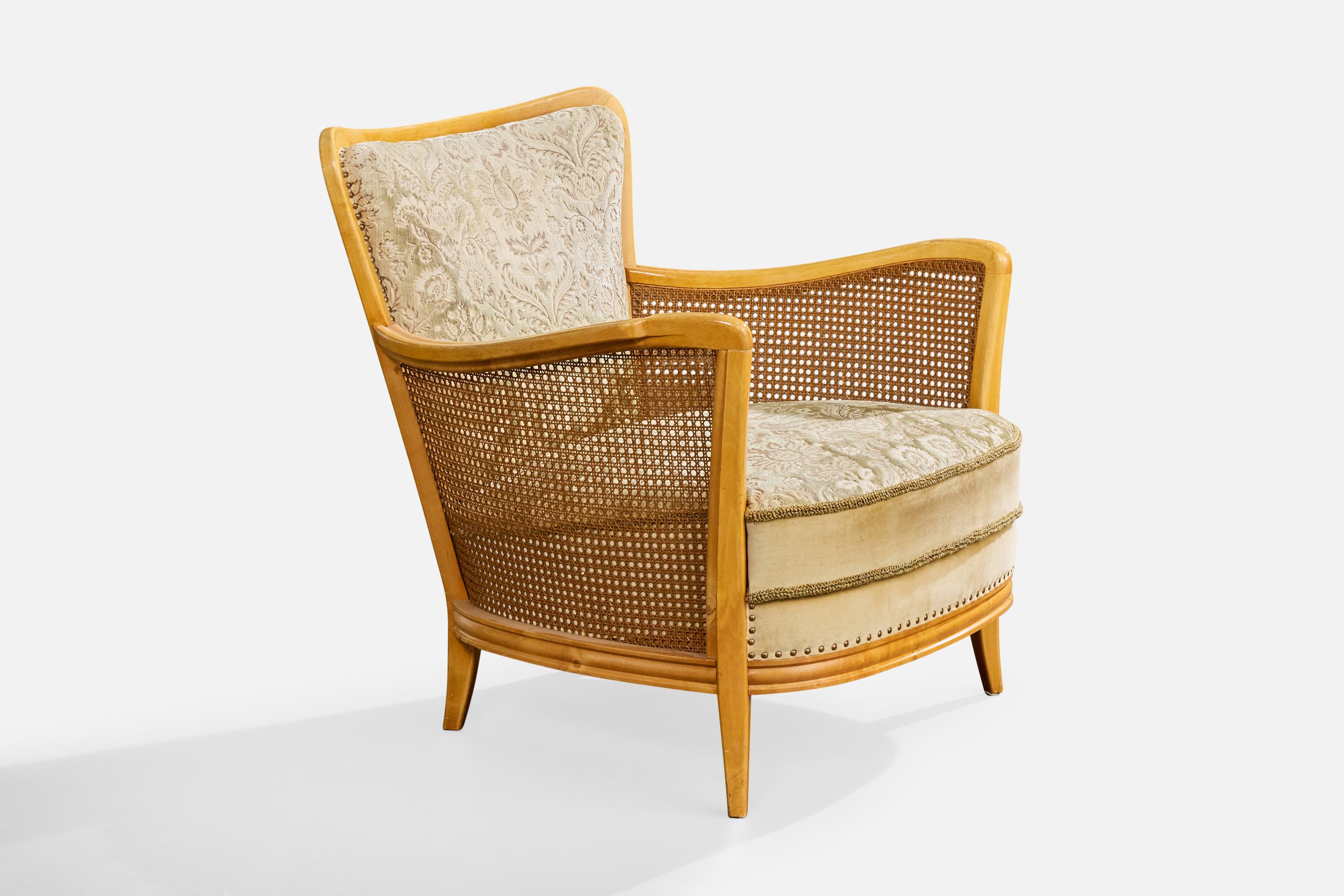 Designer suédois, chaises longues, bouleau, tissu, canne, Suède, années 1930 État moyen - En vente à High Point, NC