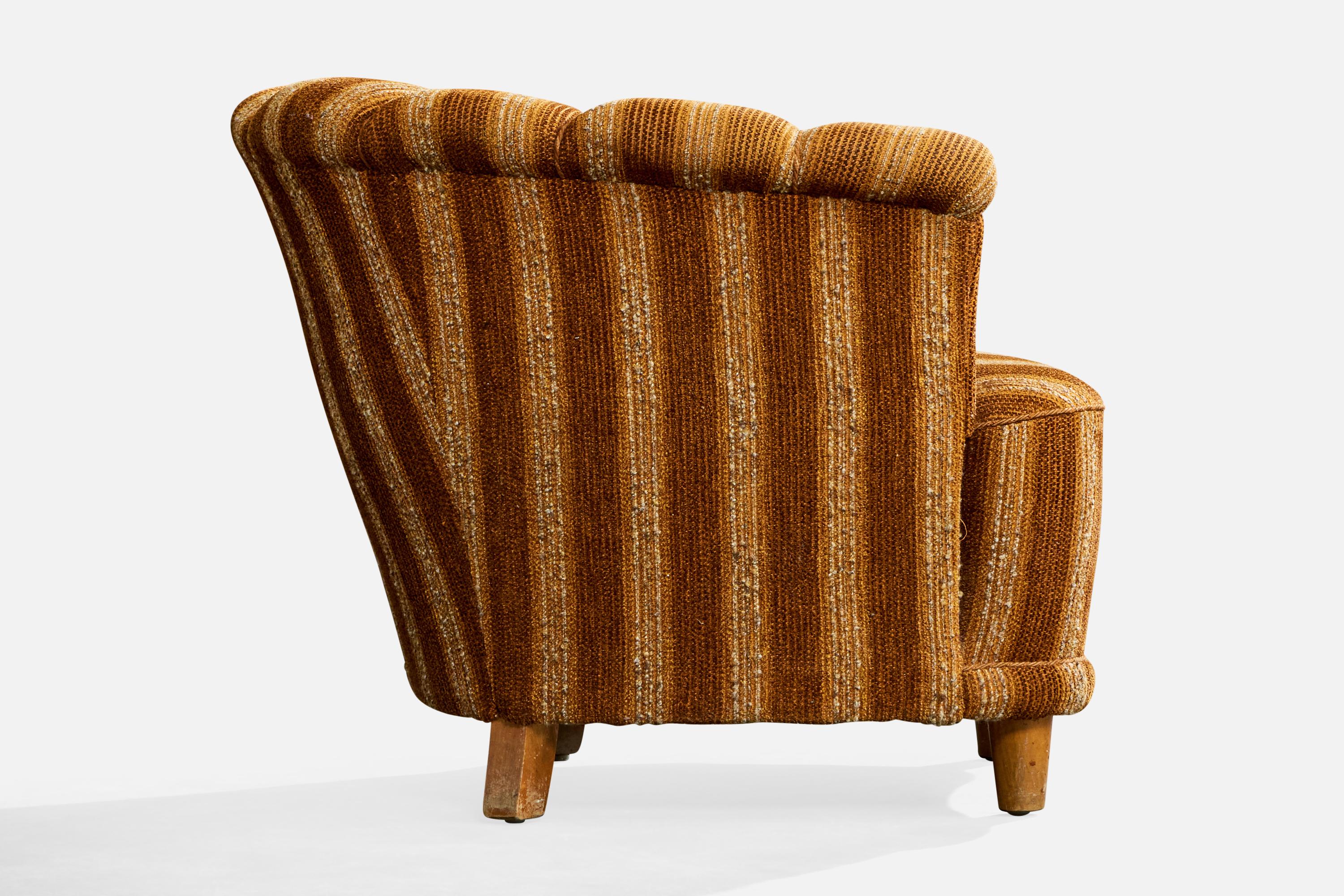 Tissu Swedish Designer, Lounge Chairs, Fabric, Wood, Sweden, 1940s en vente