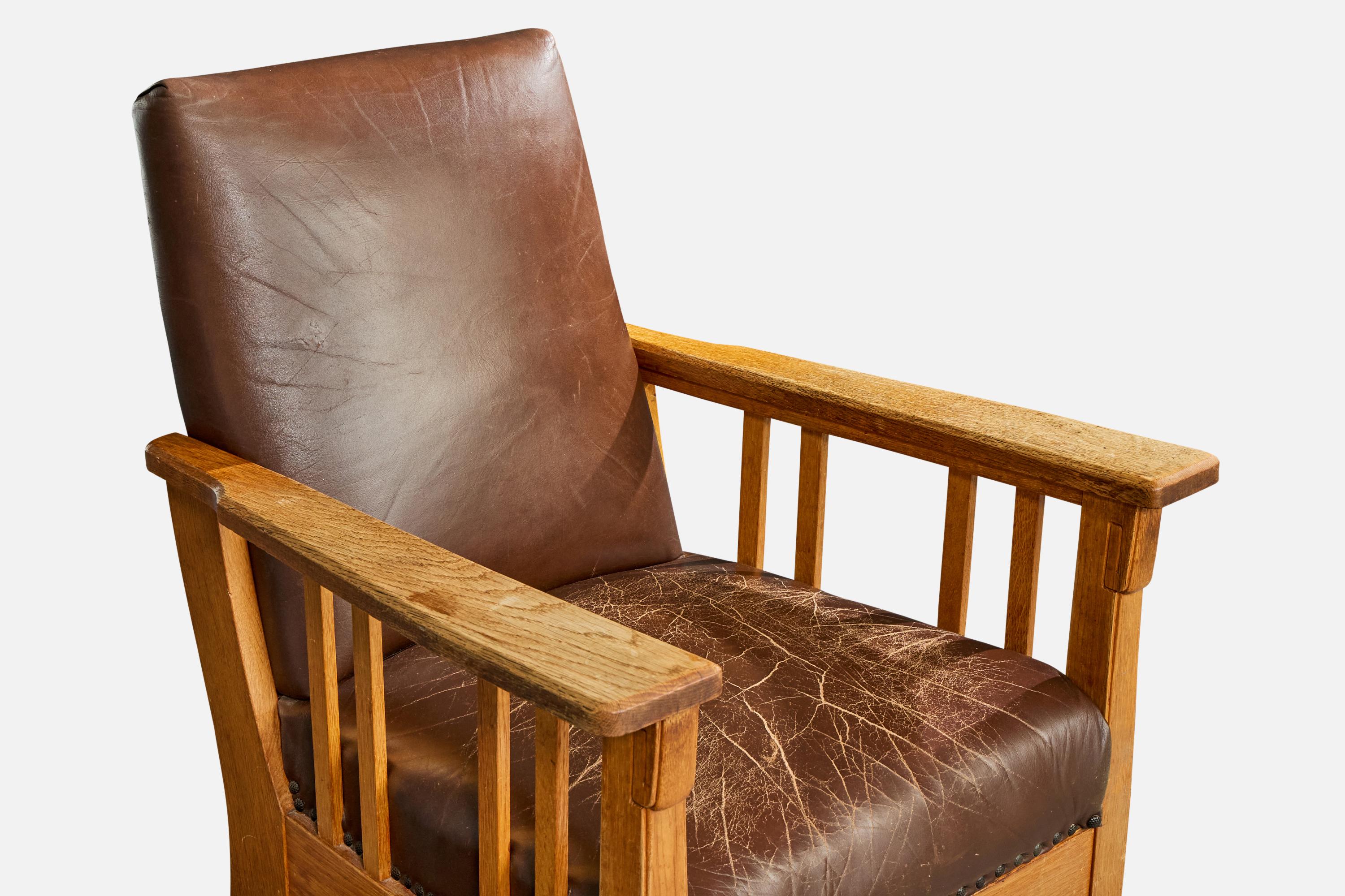 Designer suédois, chaises longues, Oak Oak, cuir, Suède, années 1910 en vente 1