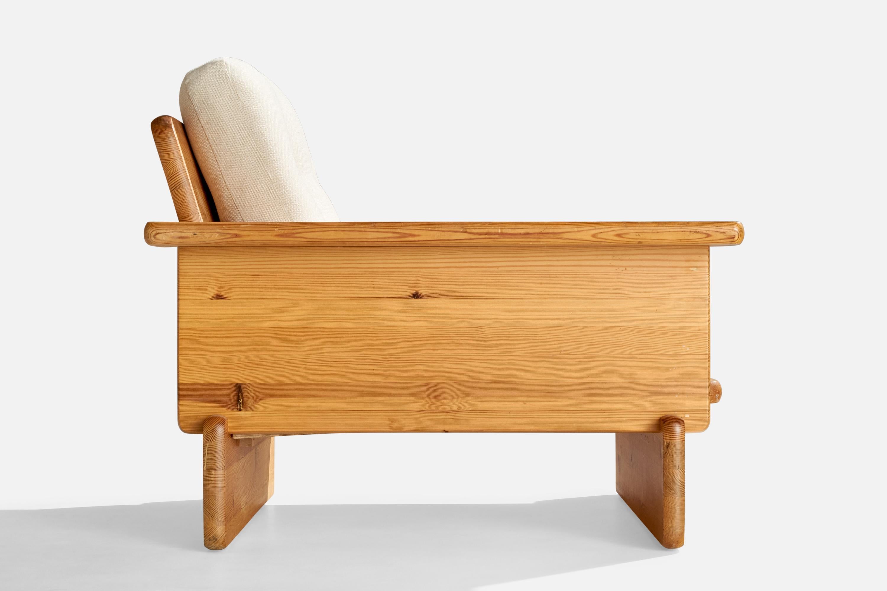 Fin du 20e siècle Designer suédois, fauteuils de salon, pin, tissu, Suède, 1970 en vente