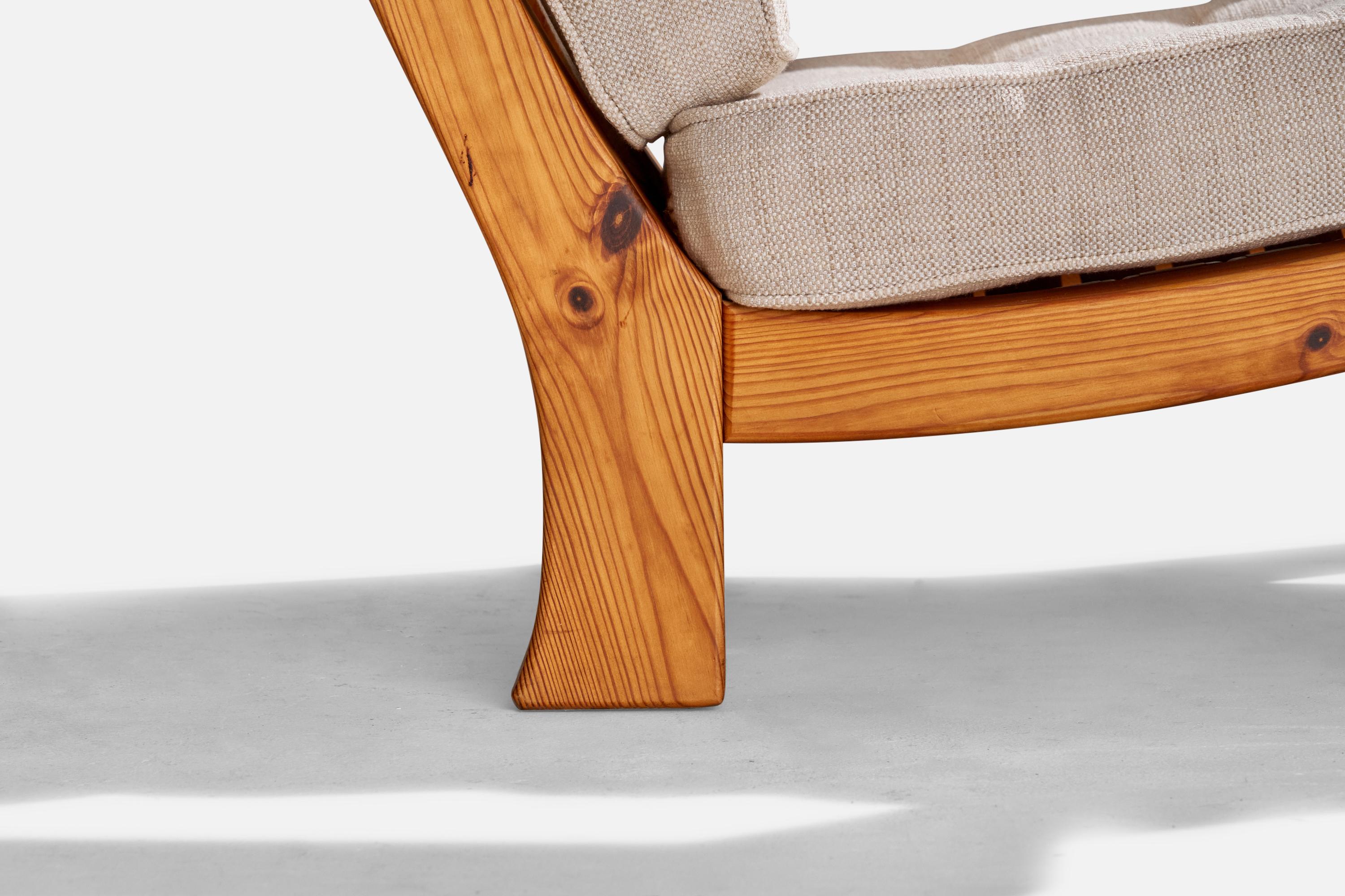 Swedish Designer, Lounge Chairs, Pine, Fabric, Sweden, 1970s For Sale 3