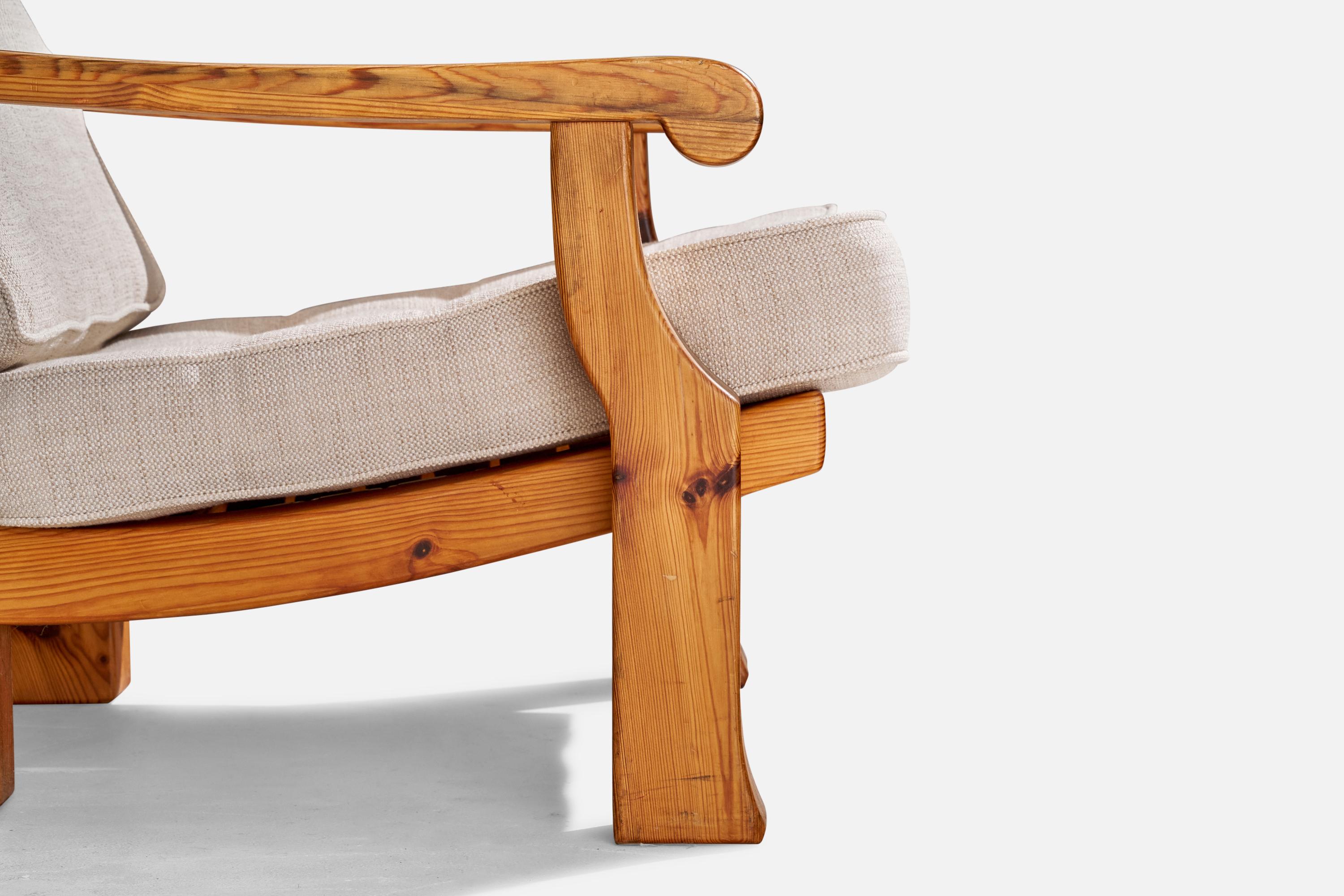 Swedish Designer, Lounge Chairs, Pine, Fabric, Sweden, 1970s For Sale 4