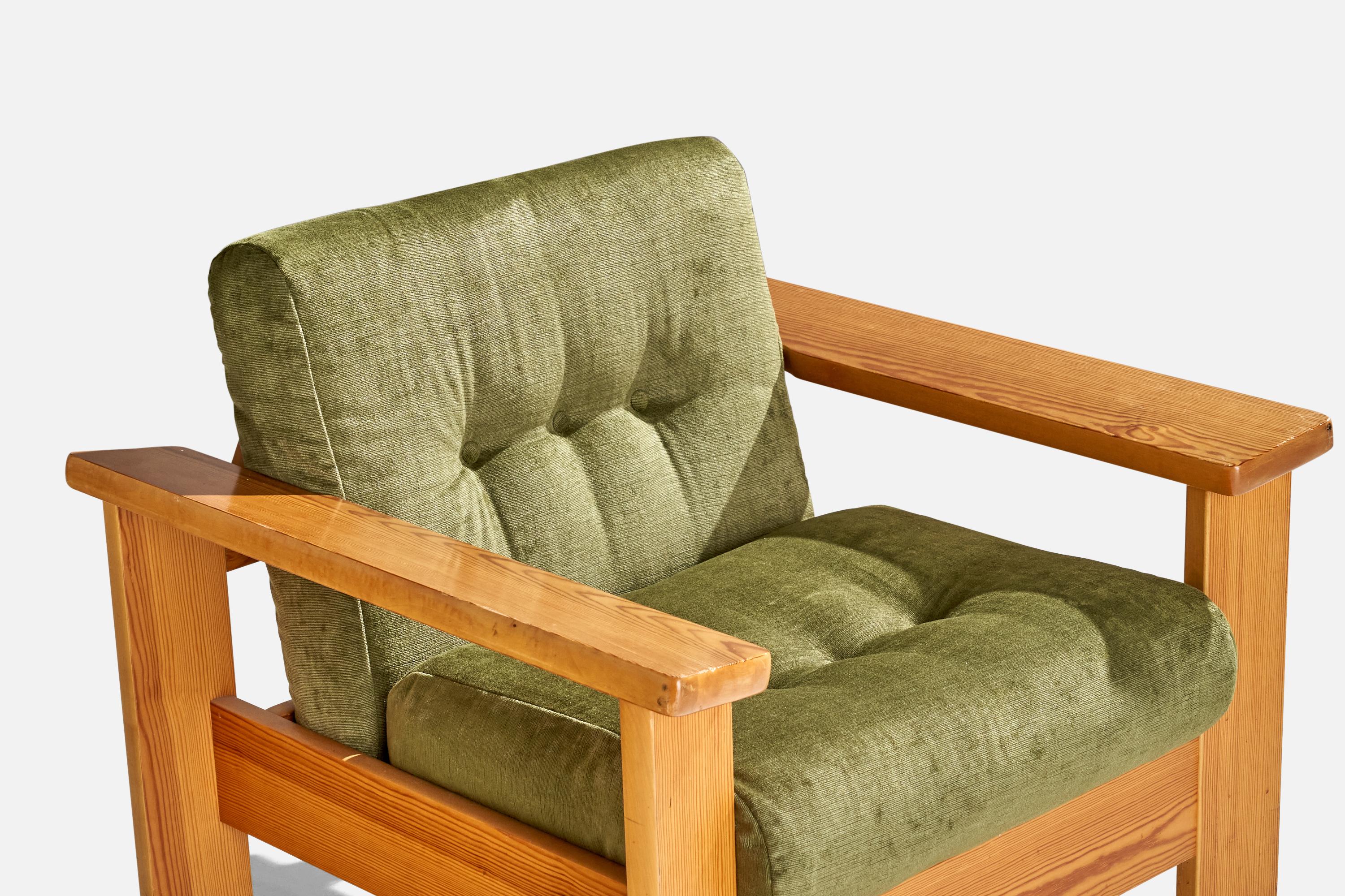 Swedish Designer, Lounge Chairs, Pine, Velvet, Sweden, 1970s For Sale 6
