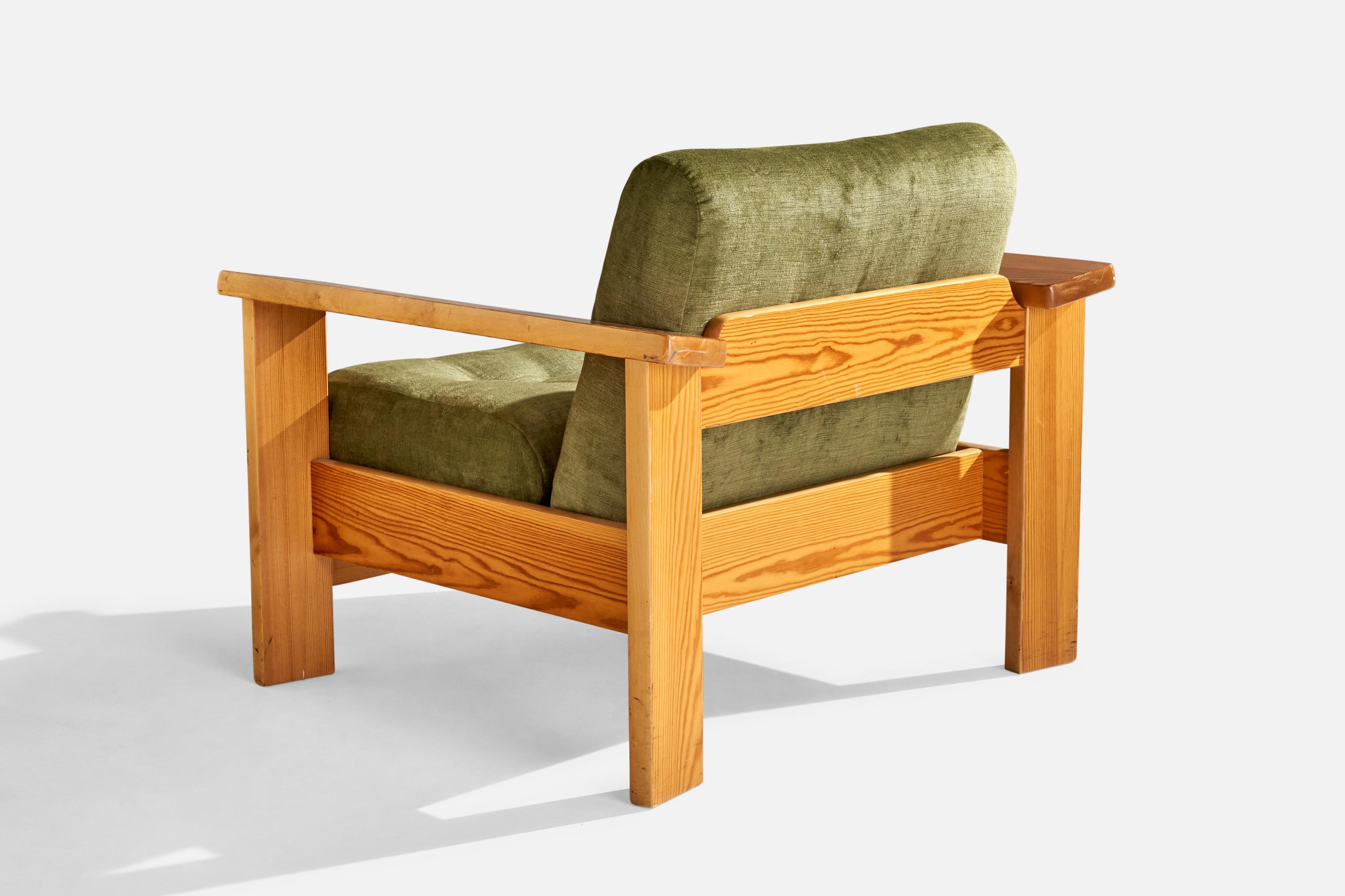 Swedish Designer, Lounge Chairs, Pine, Velvet, Sweden, 1970s For Sale 4