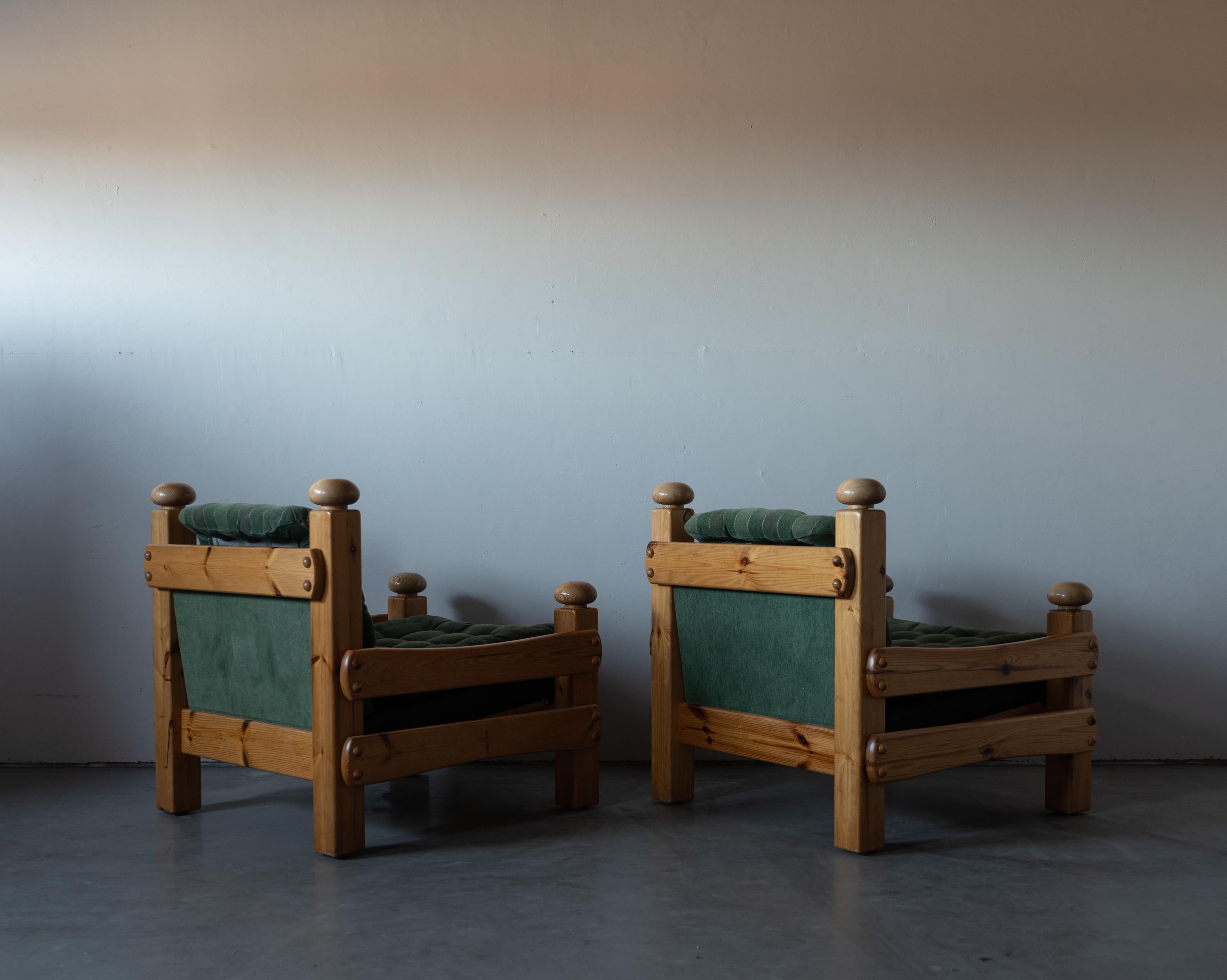 Swedish Designer, Lounge Chairs, Solid Pine, Green Fabric, Sweden, 1970s For Sale 5