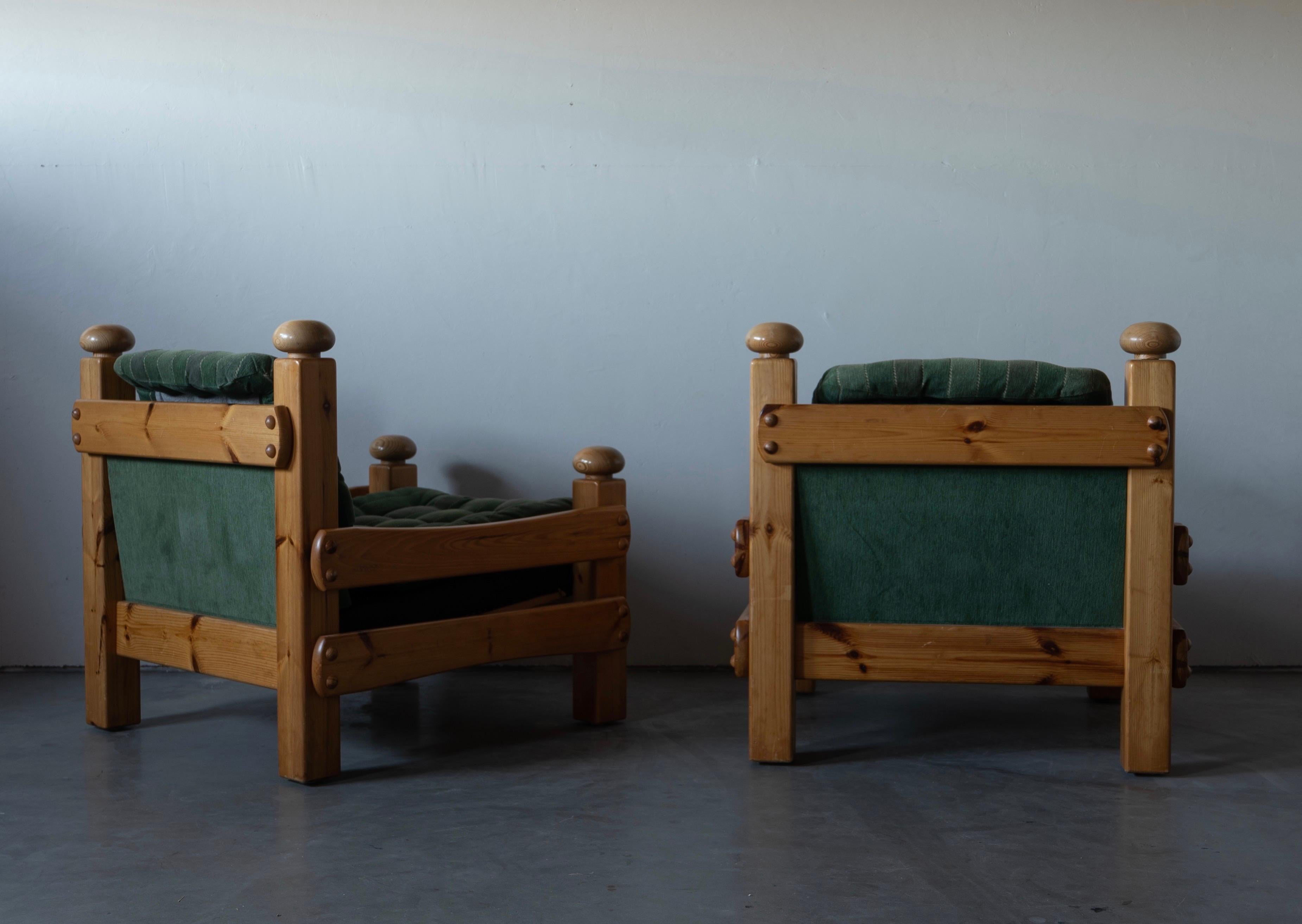 Swedish Designer, Lounge Chairs, Solid Pine, Green Fabric, Sweden, 1970s In Good Condition For Sale In High Point, NC