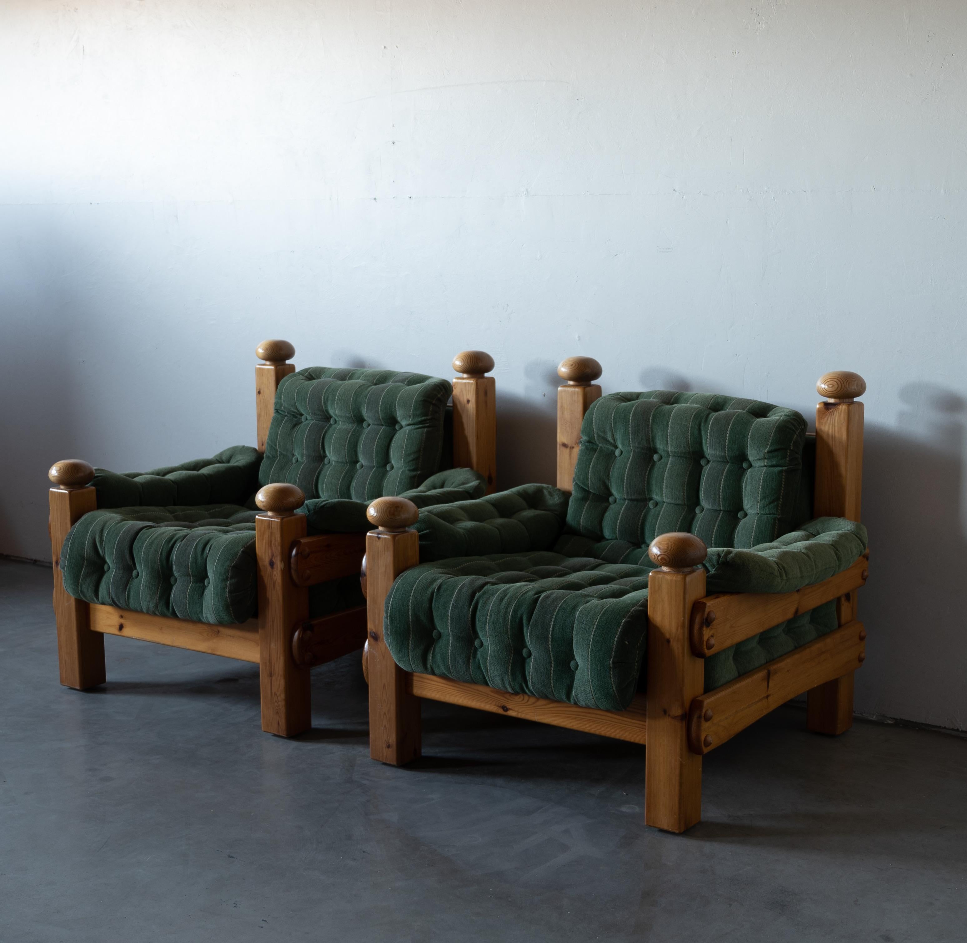 Swedish Designer, Lounge Chairs, Solid Pine, Green Fabric, Sweden, 1970s For Sale 2