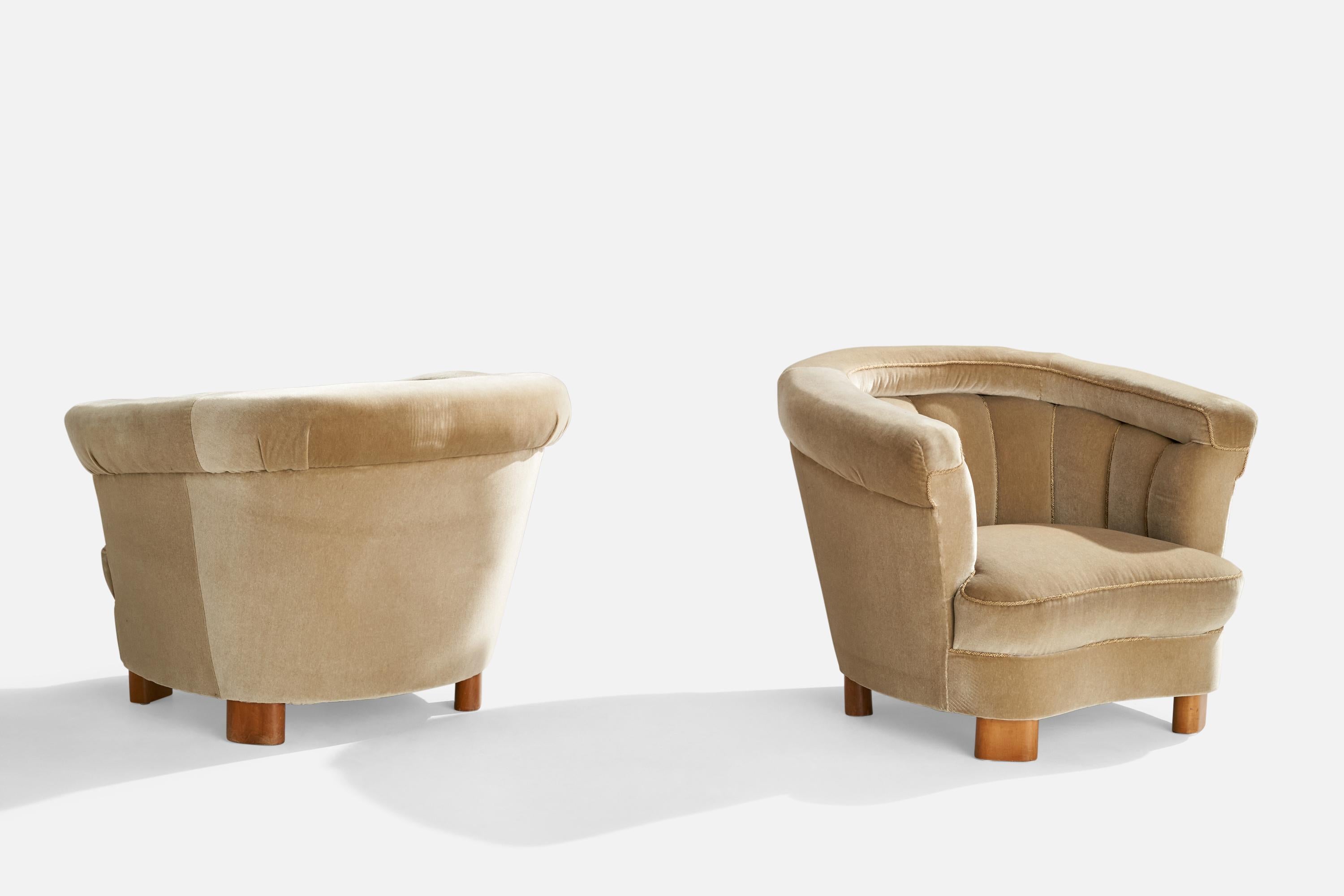 Swedish Designer, Lounge Chairs, Velvet, Wood, Sweden, 1940s For Sale 5