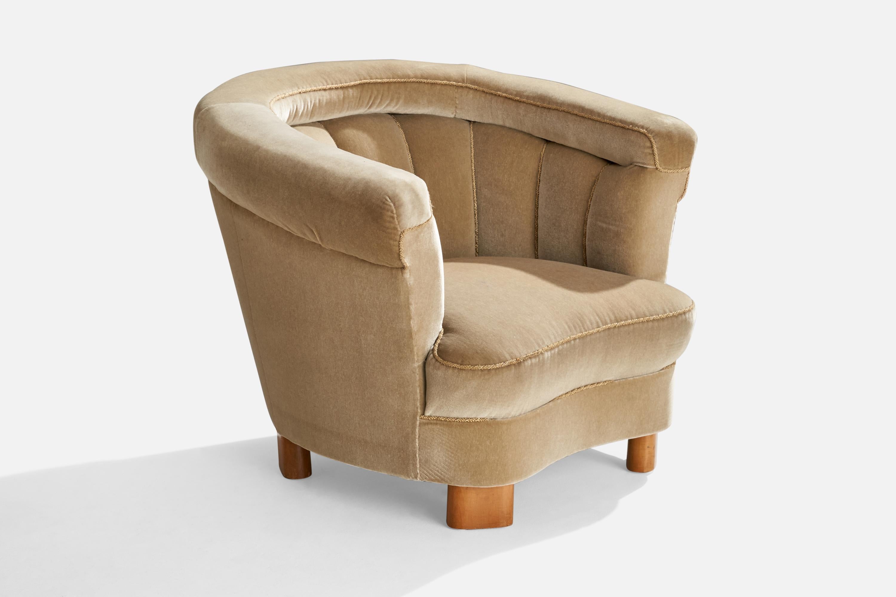 Swedish Designer, Lounge Chairs, Velvet, Wood, Sweden, 1940s For Sale 6
