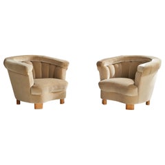 Designer suédois, fauteuils de salon, velours, bois, Suède, années 1940