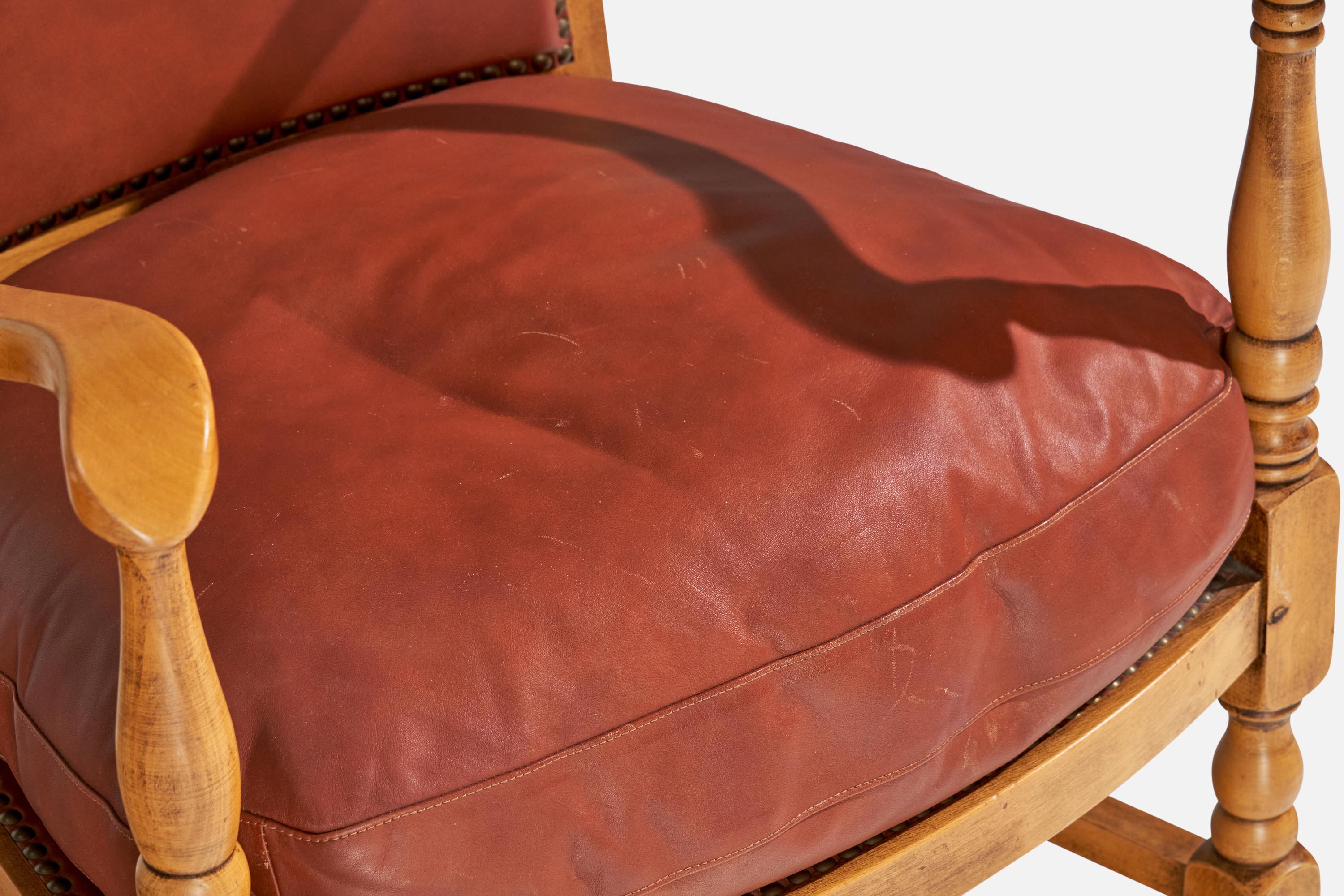 Milieu du XXe siècle Designer suédois, fauteuils de salon, bois, cuir, Suède, années 1930 en vente