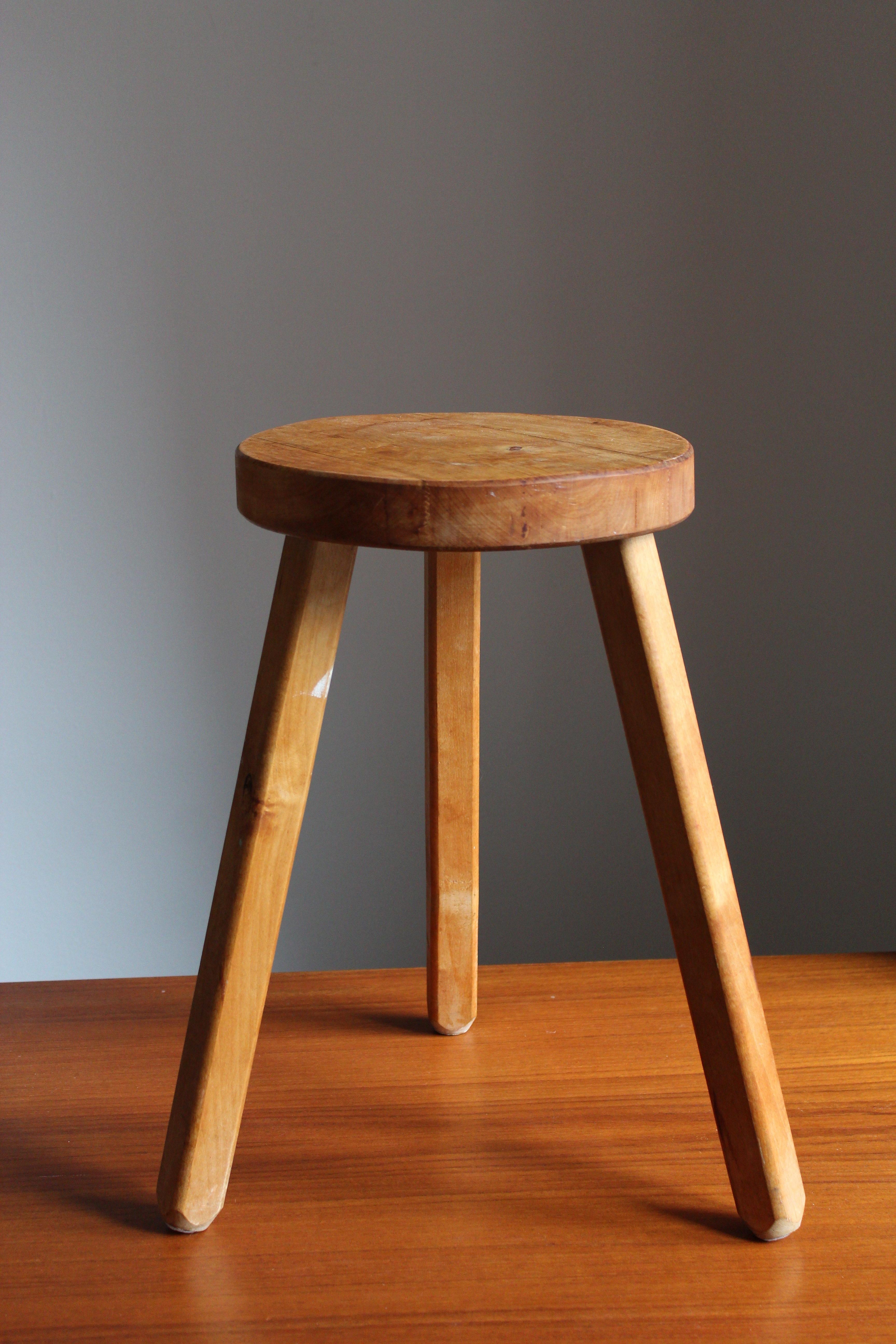 A Swedish wooden stool or side table. By unknown designer, 1970s. 

Other designers working in similar style and materials include Axel Einar Hjorth, Roland Wilhelmsson, Pierre Chapo, and Charlotte Perriand. 




