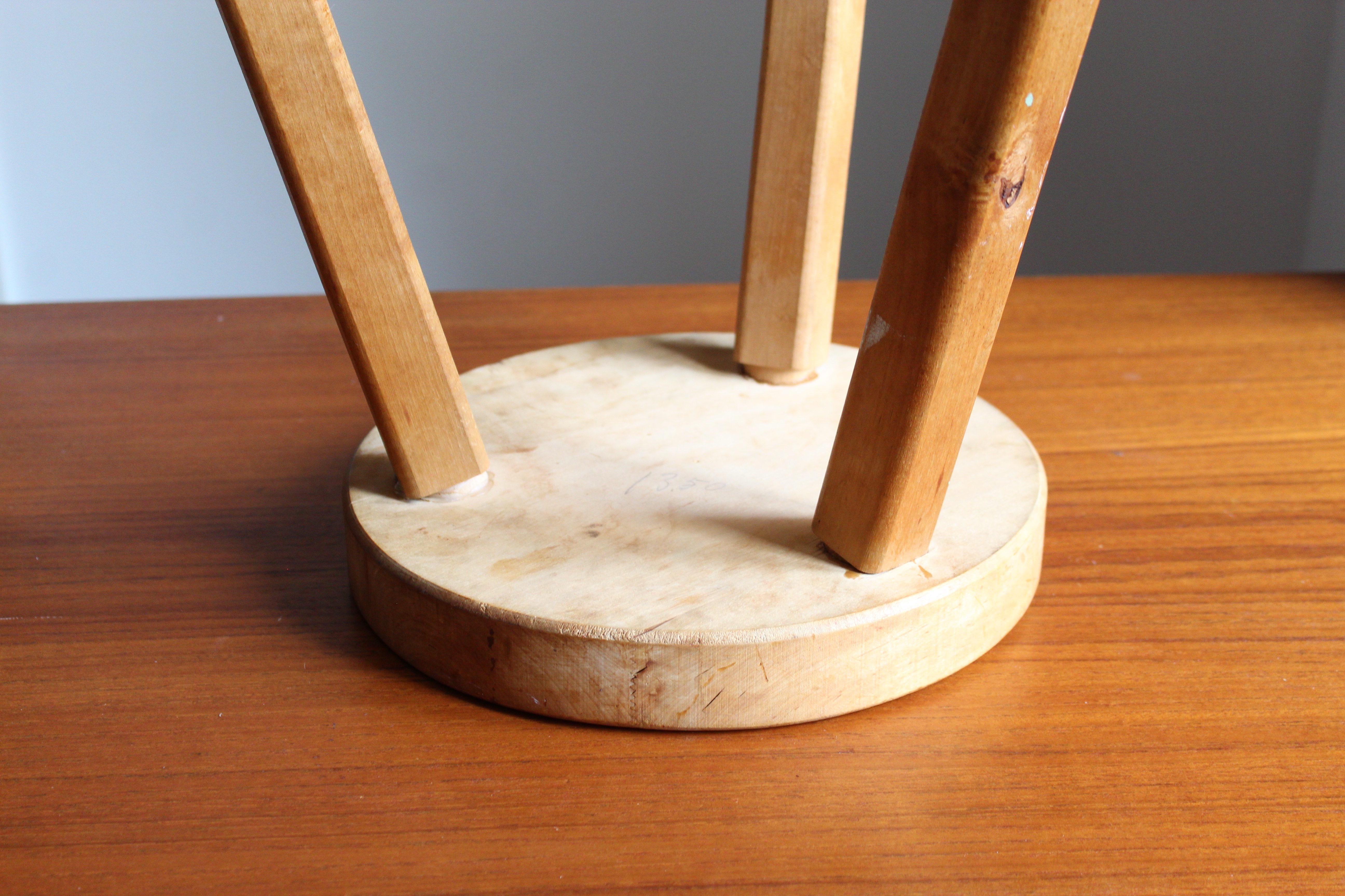 Swedish Designer, Minimalist Stool, Solid wood, 1970s In Good Condition In High Point, NC