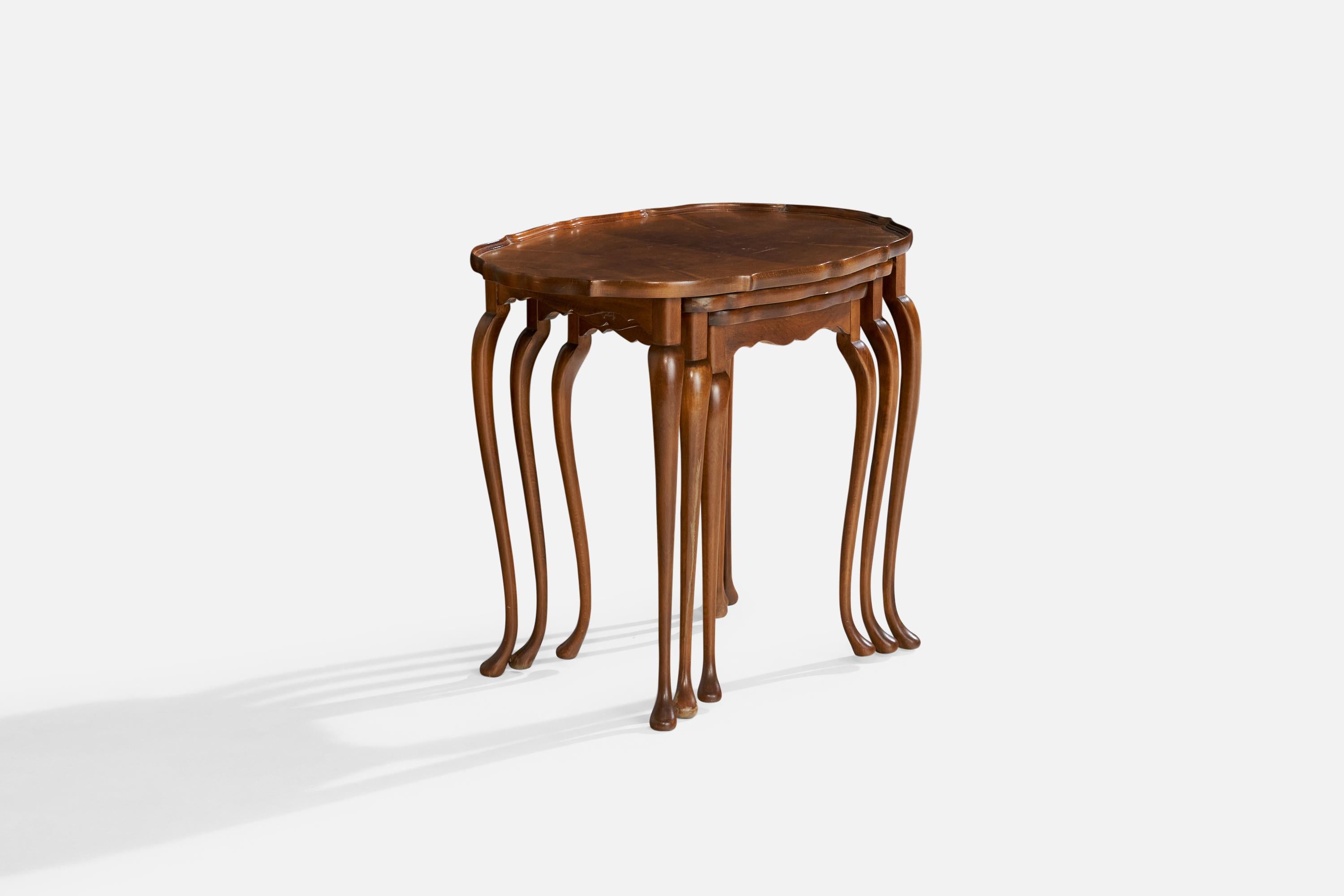 Schwedische Designerin, Schachteltische, Birke, Eiche, Schweden, 1930er Jahre (Skandinavische Moderne) im Angebot