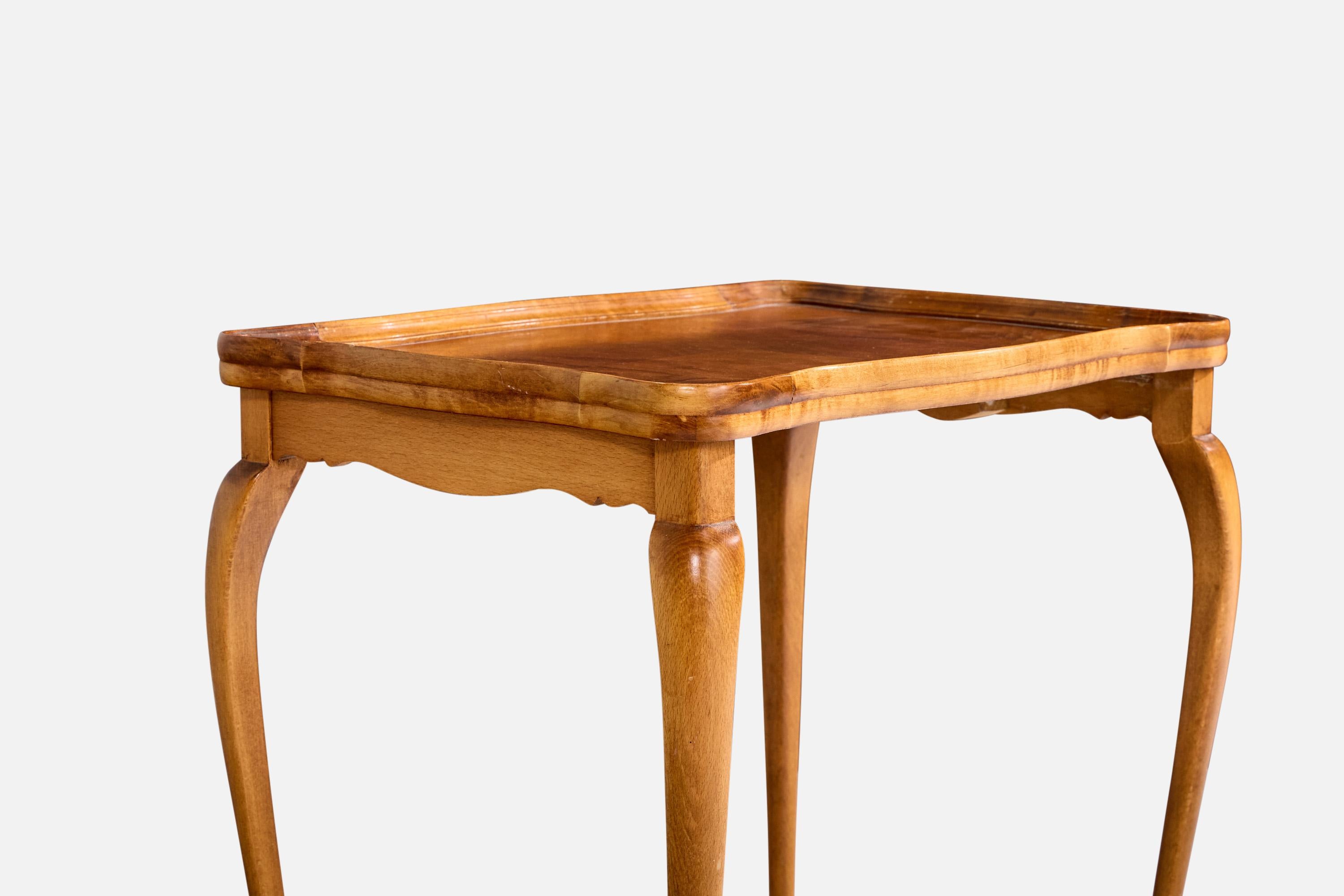 Swedish Designer, Nesting Tables, Birch, Walnut, Sweden, 1920s For Sale 1