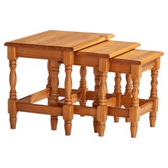 Schwedische Designerin, Schachteltische, Kiefernholz, Schweden, 1970er Jahre