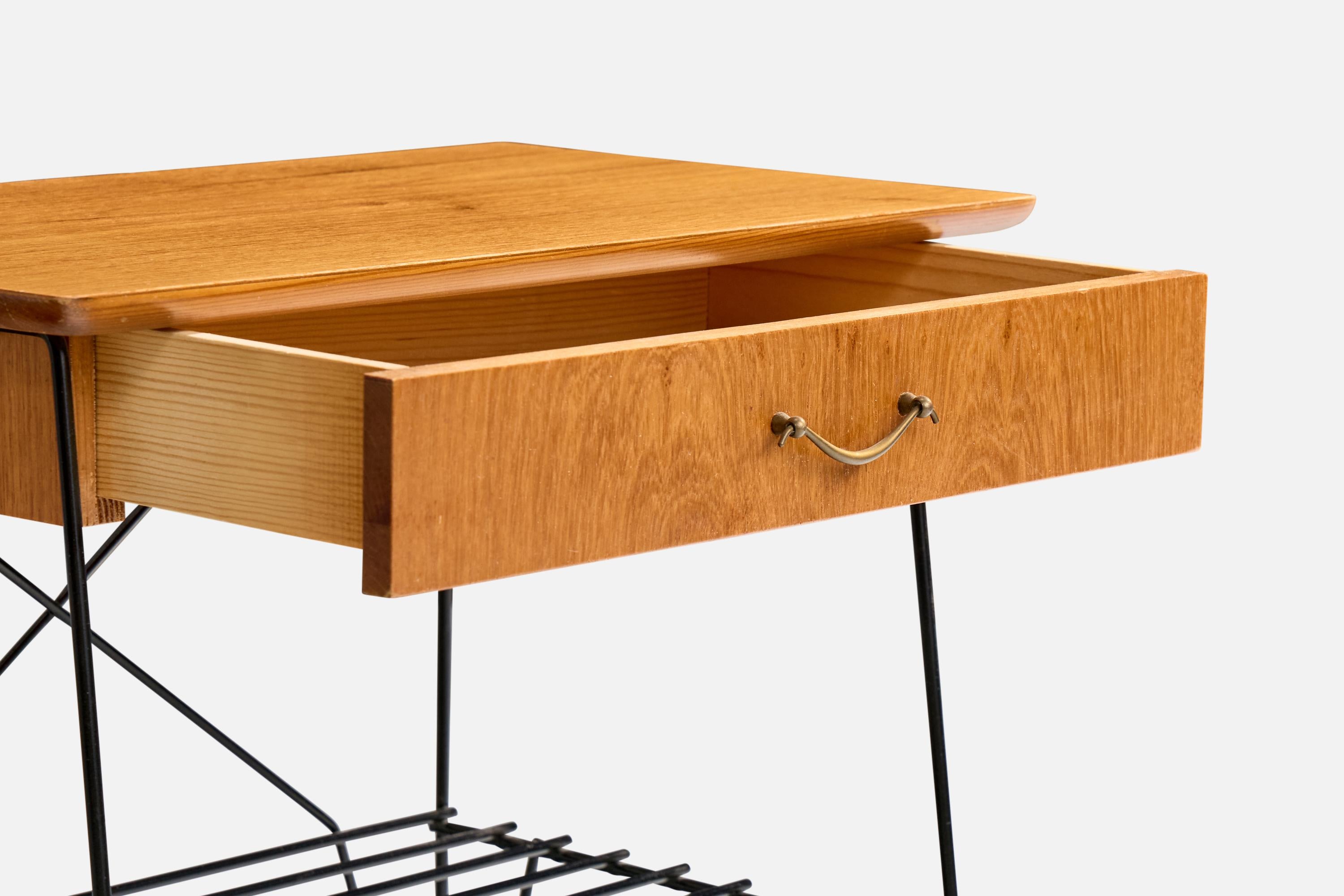 Design svedese, Comodini, Teak, Ottone, Metallo, Svezia, anni '50 in vendita 1