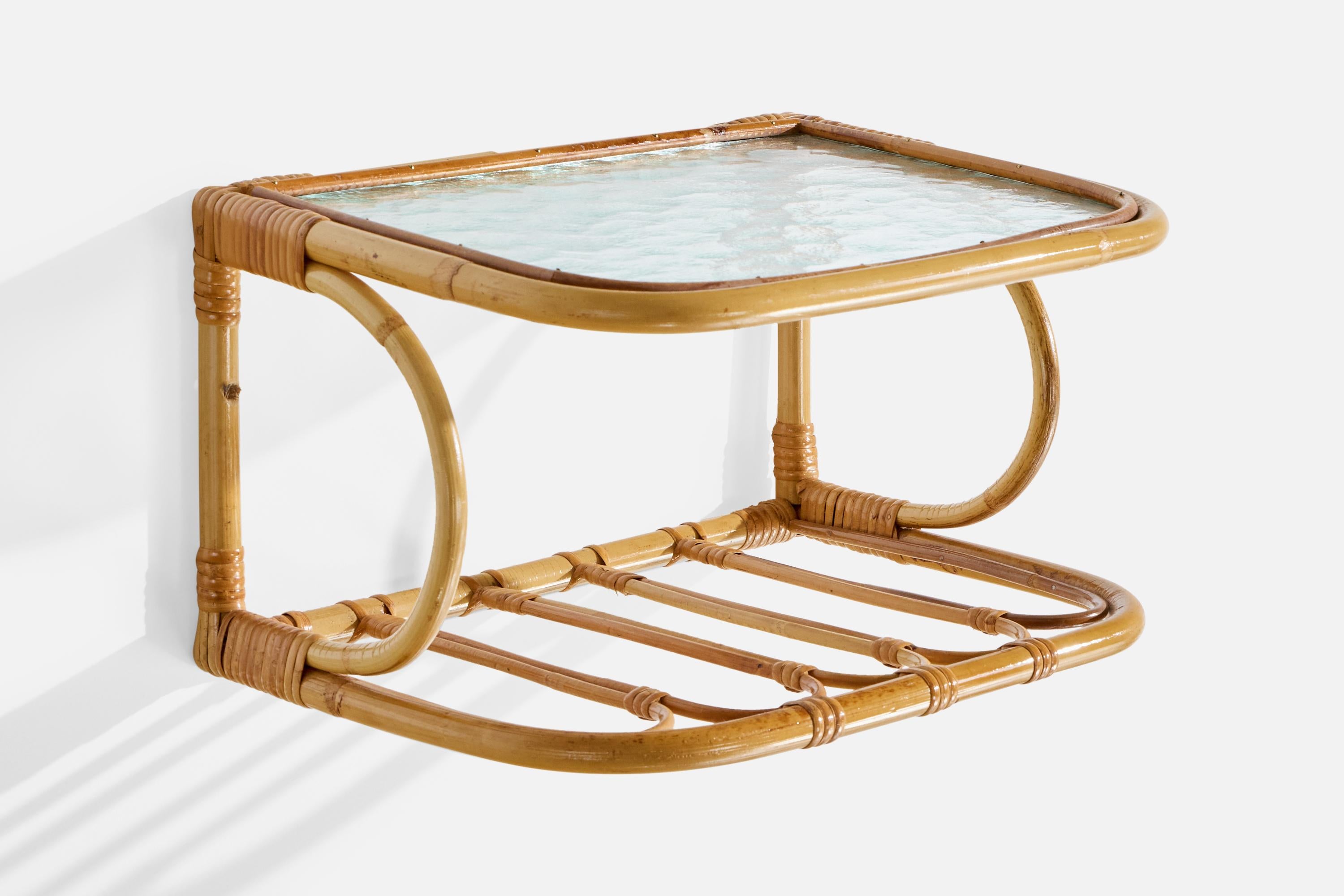 Swedish Designer, Nightstands, Bamboo, Rattan, Glass, Sweden, 1950s In Good Condition For Sale In High Point, NC