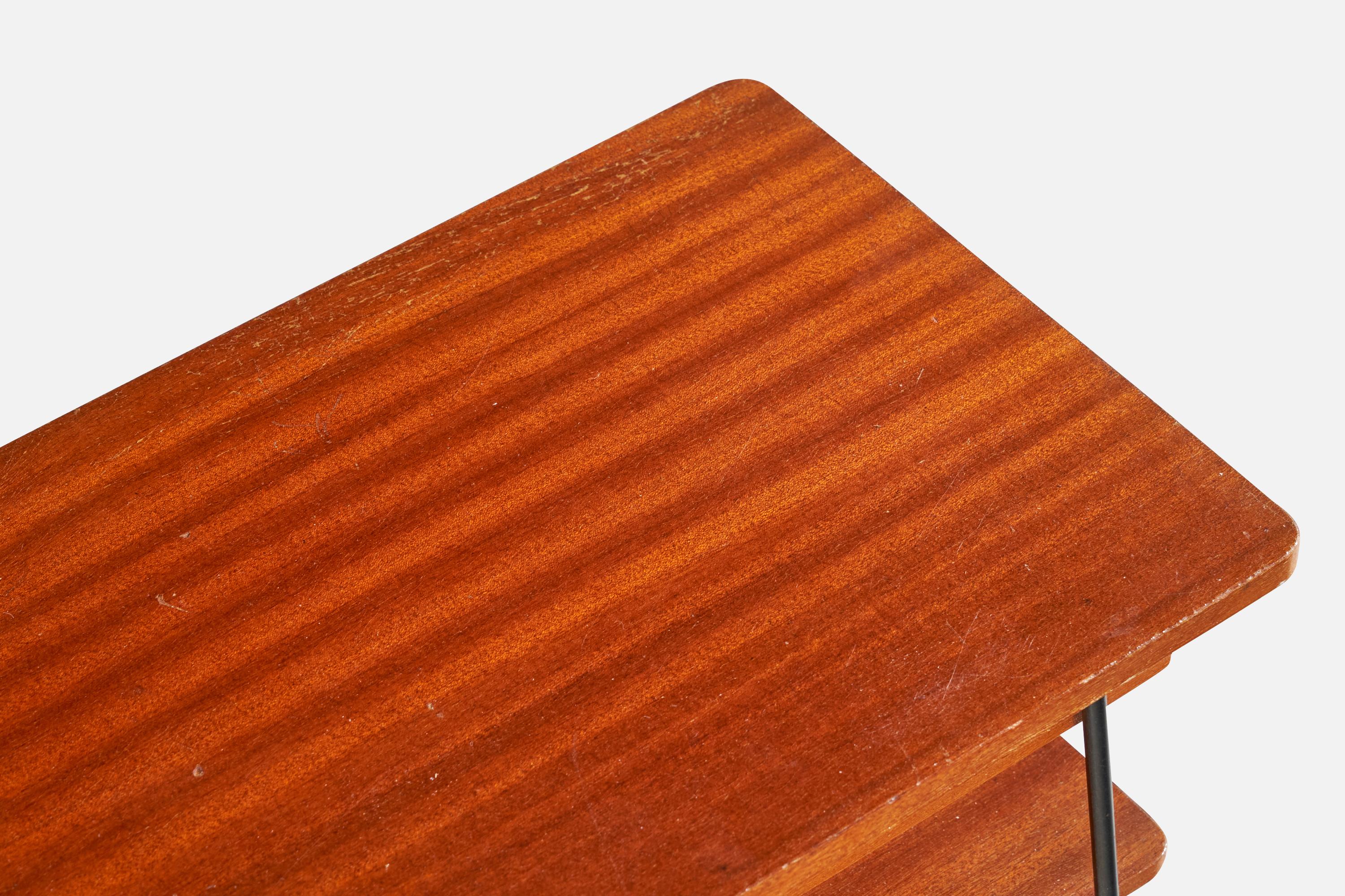 Comodini di design svedese, ferro, teak, ottone, Svezia, anni '50 in vendita 3