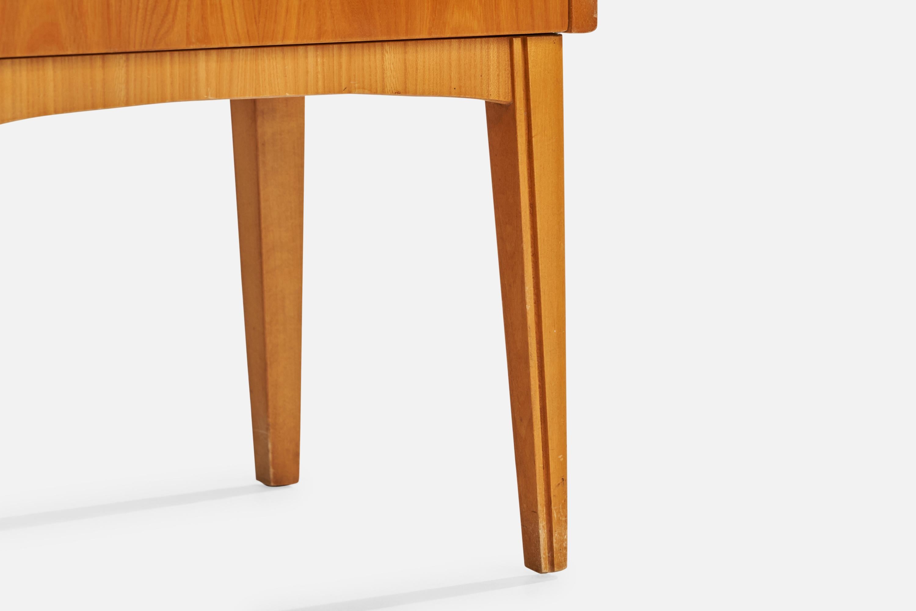 Designer suédois, tables de nuit, chêne, laiton, verre, Suède, années 1940 en vente 3