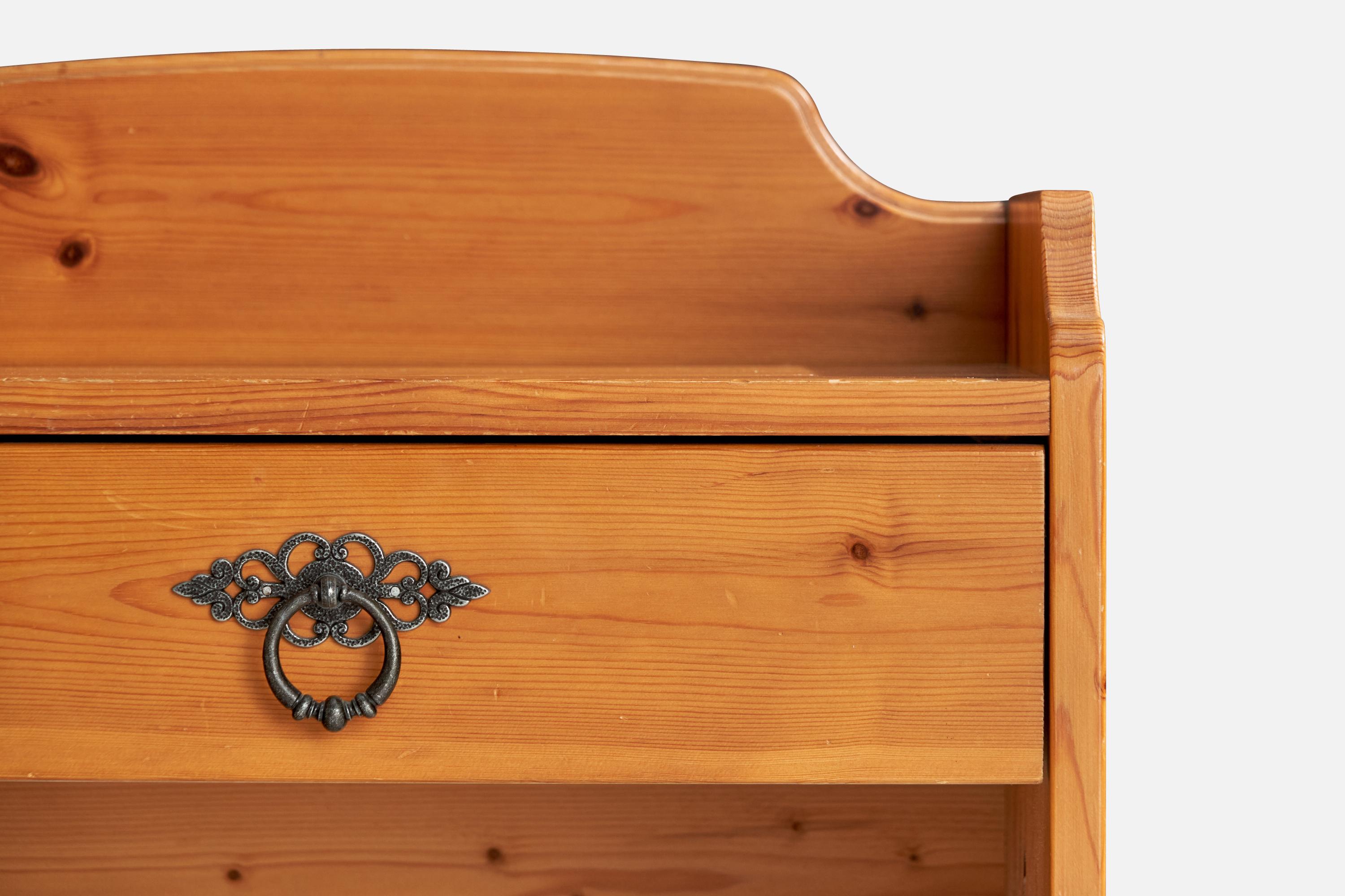 Swedish Designer, Nightstands, Pine, Iron, Sweden, 1980s For Sale 4