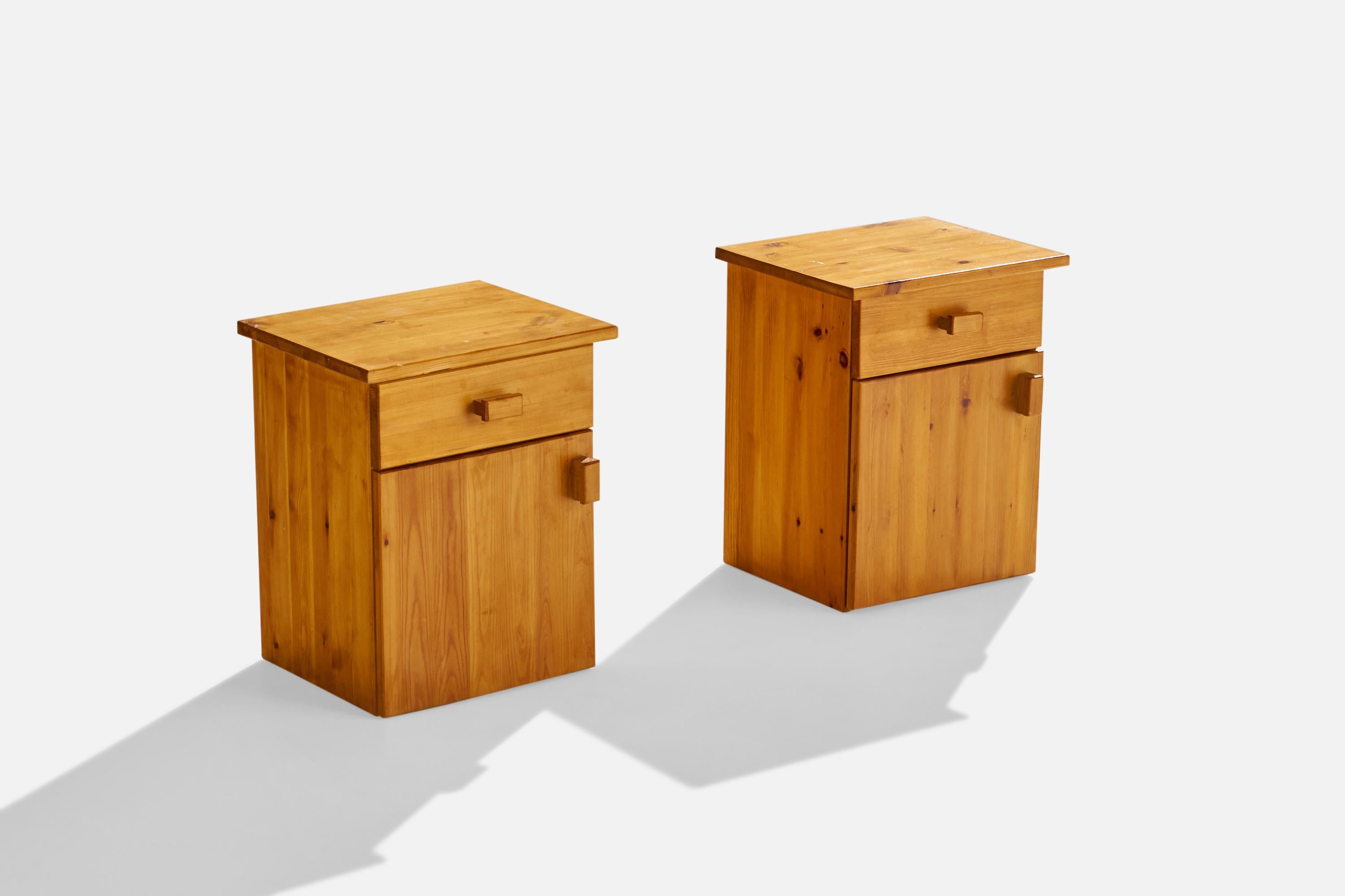 A pair of pine nightstands designed and produced in Sweden, c. 1980s.