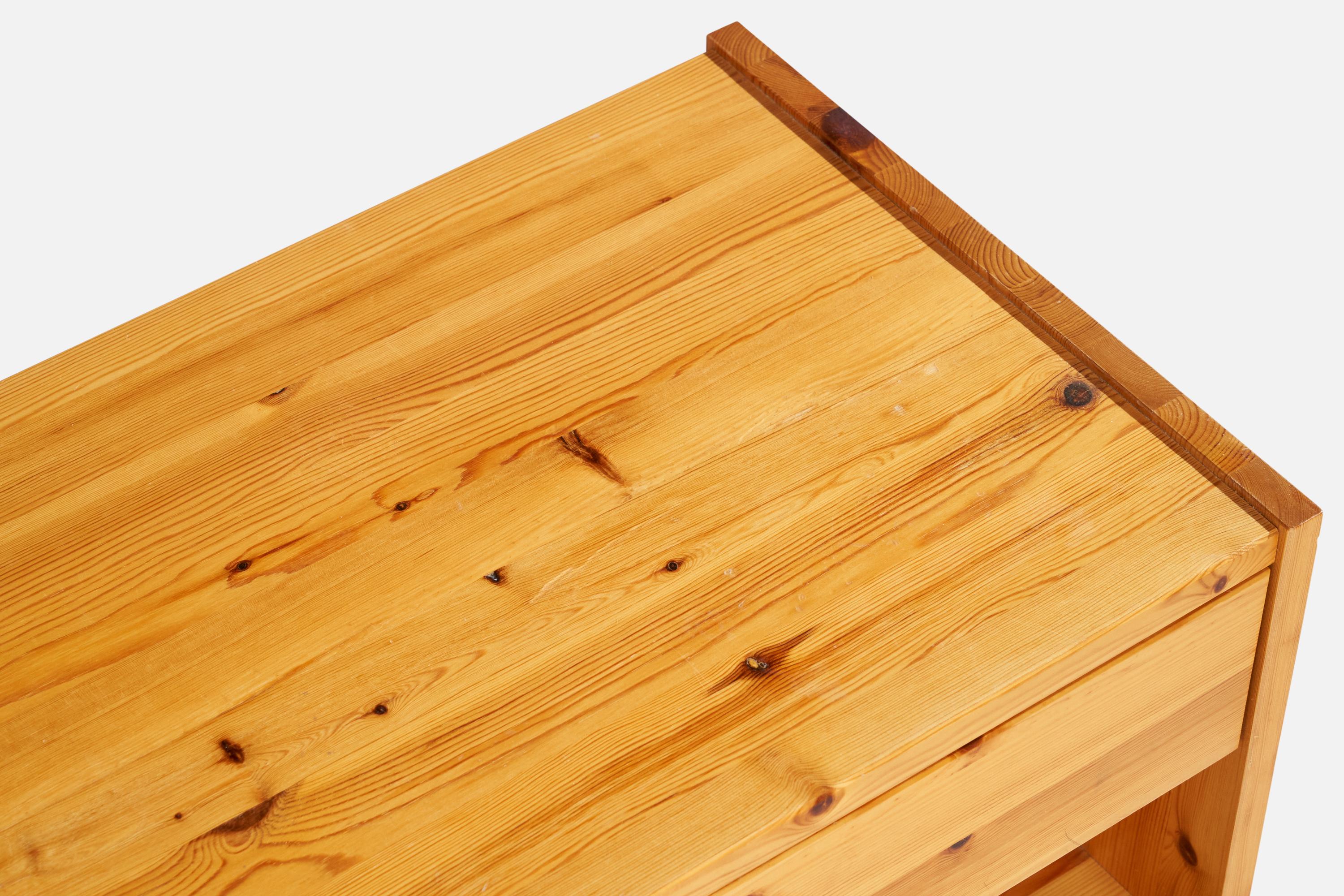 Swedish Designer, Nightstands, Pine, Sweden, 1980s For Sale 5