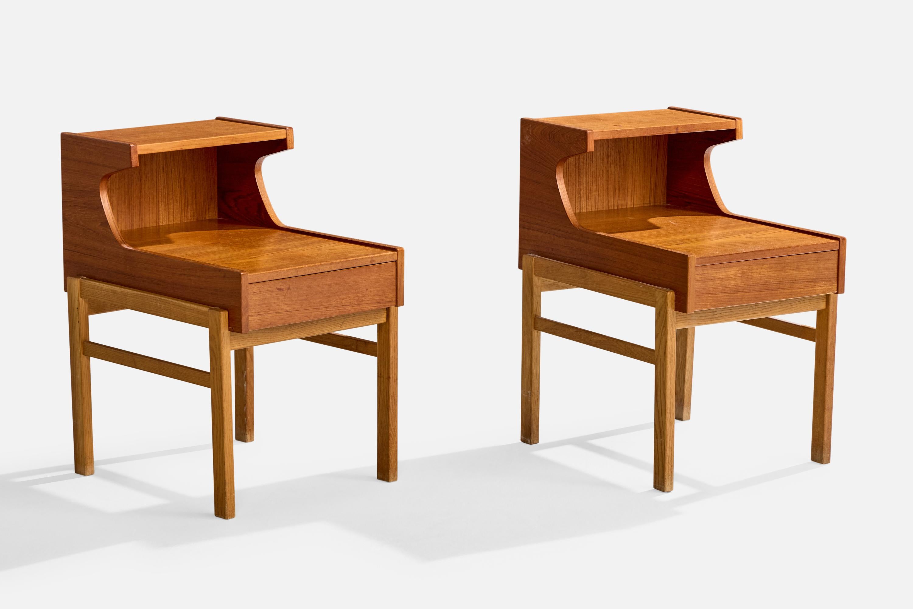 Mid-Century moderno Comodini di design svedese, teak, quercia, Svezia, anni '50 in vendita