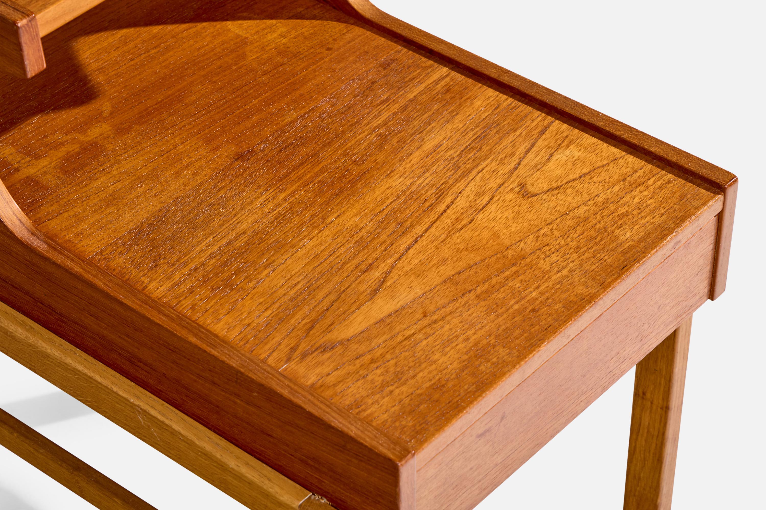 Comodini di design svedese, teak, quercia, Svezia, anni '50 in vendita 2