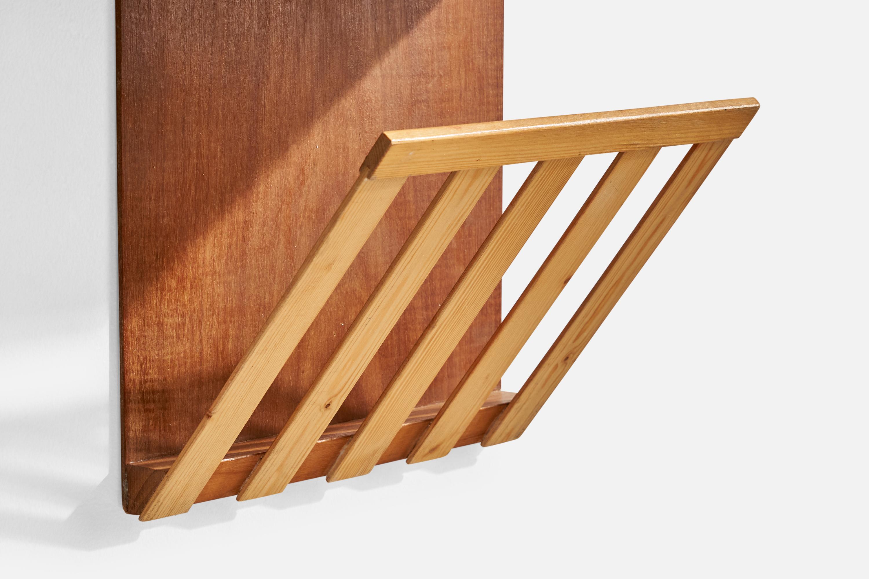 Swedish Designer, Nightstands, Teak, Pine, Sweden, 1950s For Sale 6