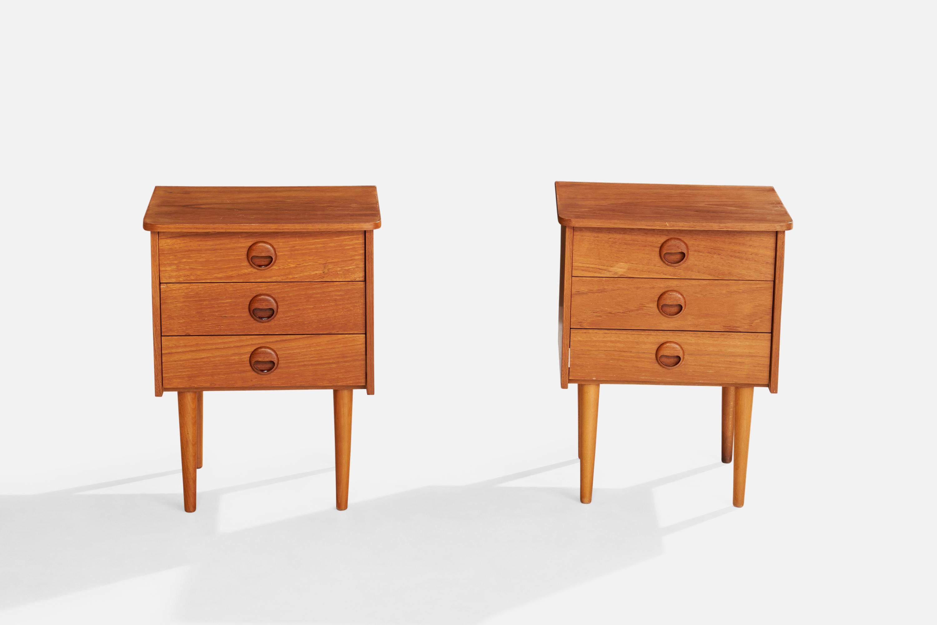 Diseñador sueco, Mesillas de noche, Teca, Suecia, Años 1950 Sueco en venta