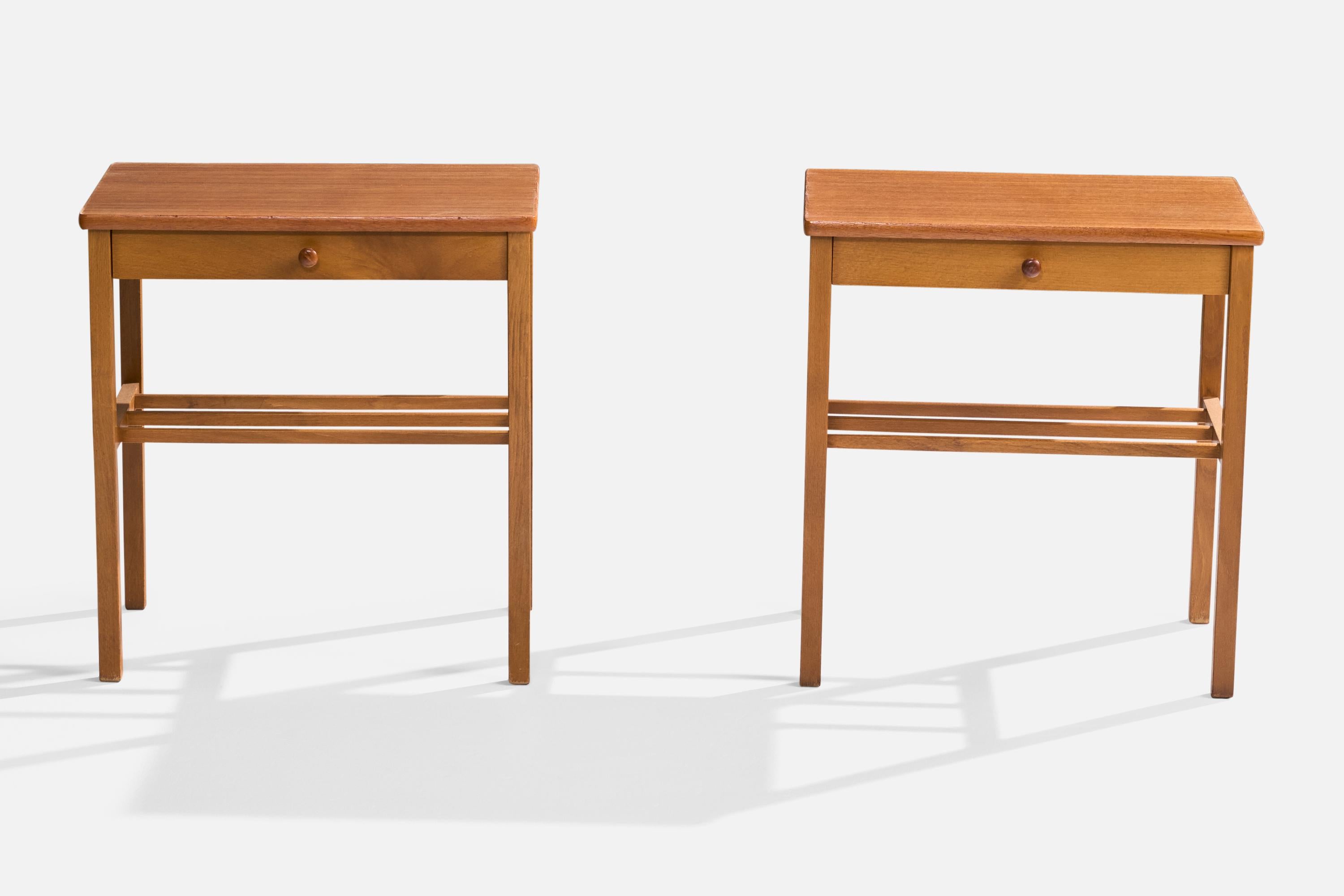 Swedish Designer, Nightstands, Teak, Sweden, 1950s In Good Condition For Sale In High Point, NC