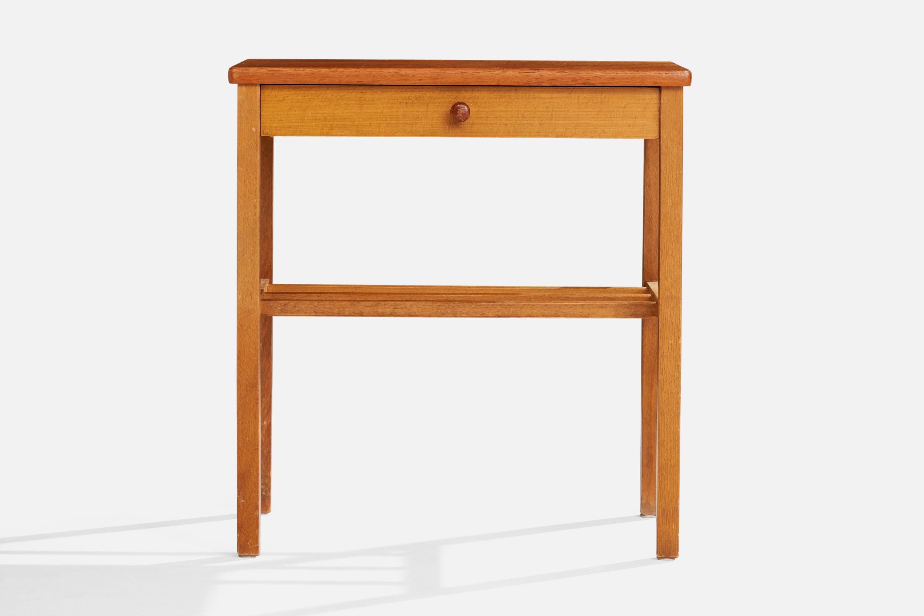 Schwedische Designerin, Nachttische, Teakholz, Schweden, 1950er Jahre (Mitte des 20. Jahrhunderts) im Angebot