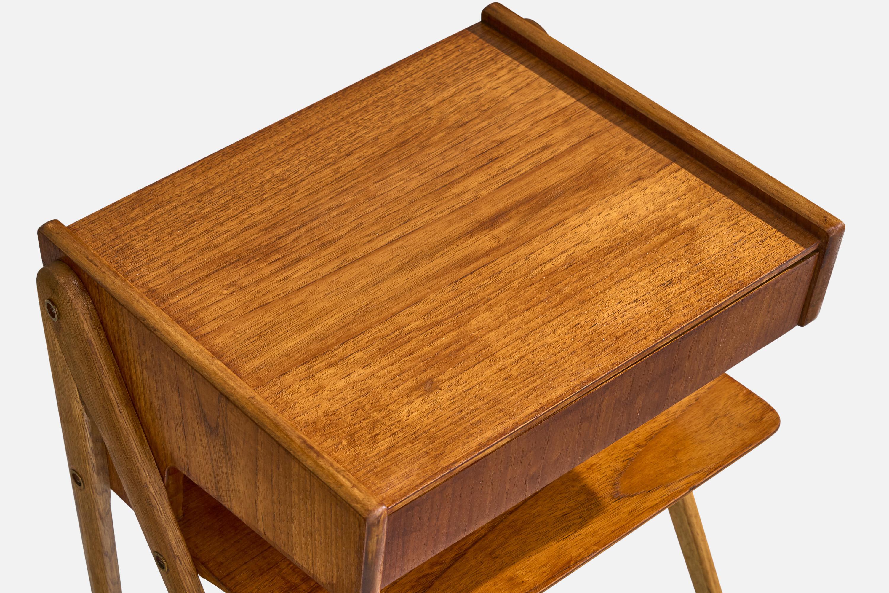 Schwedische Designerin, Nachttische, Teakholz, Schweden, 1950er Jahre im Angebot 2