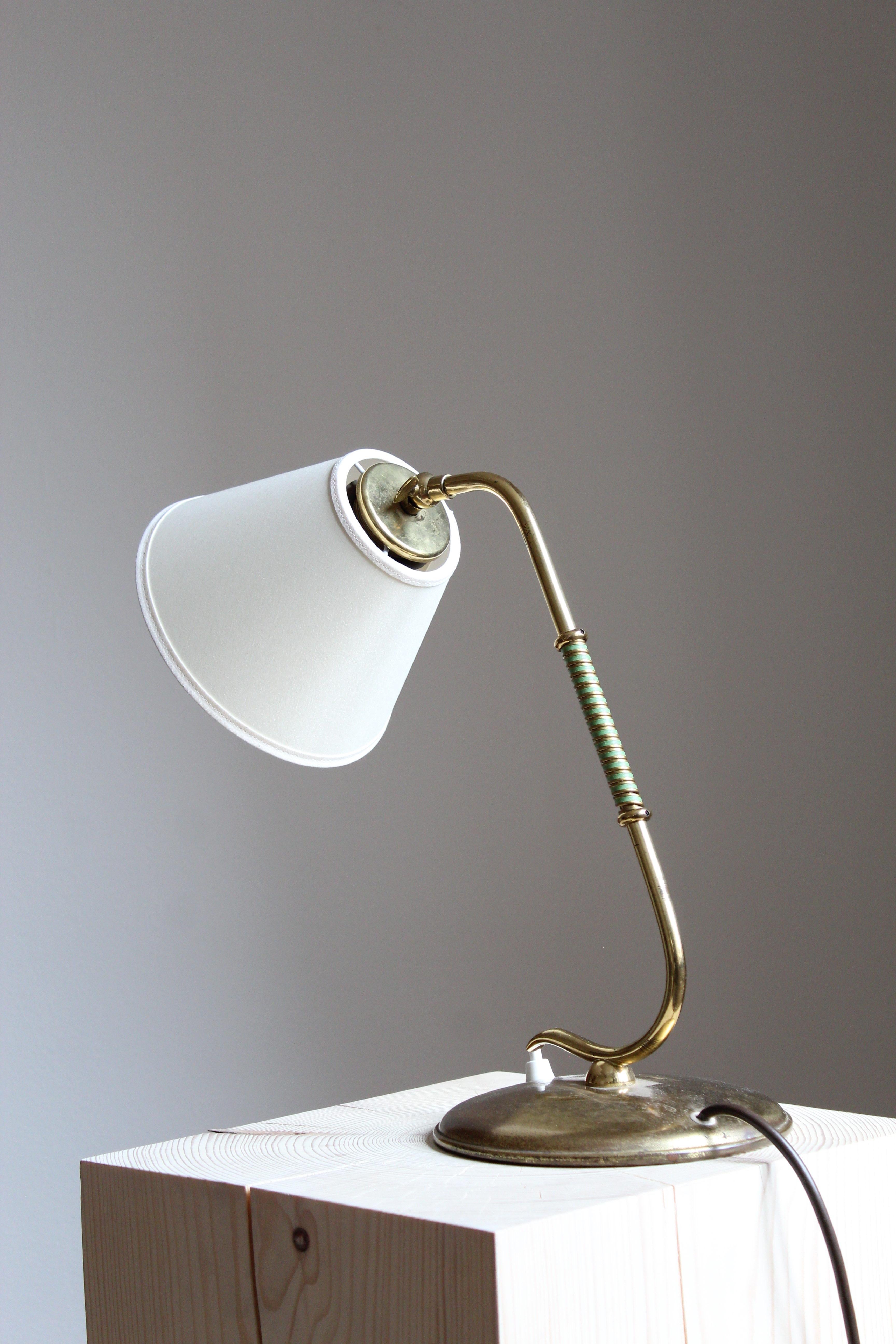 Finnish Valinte Oy, Organic Adjustable Table Lamp, Brass, fabric, Finland, 1940s