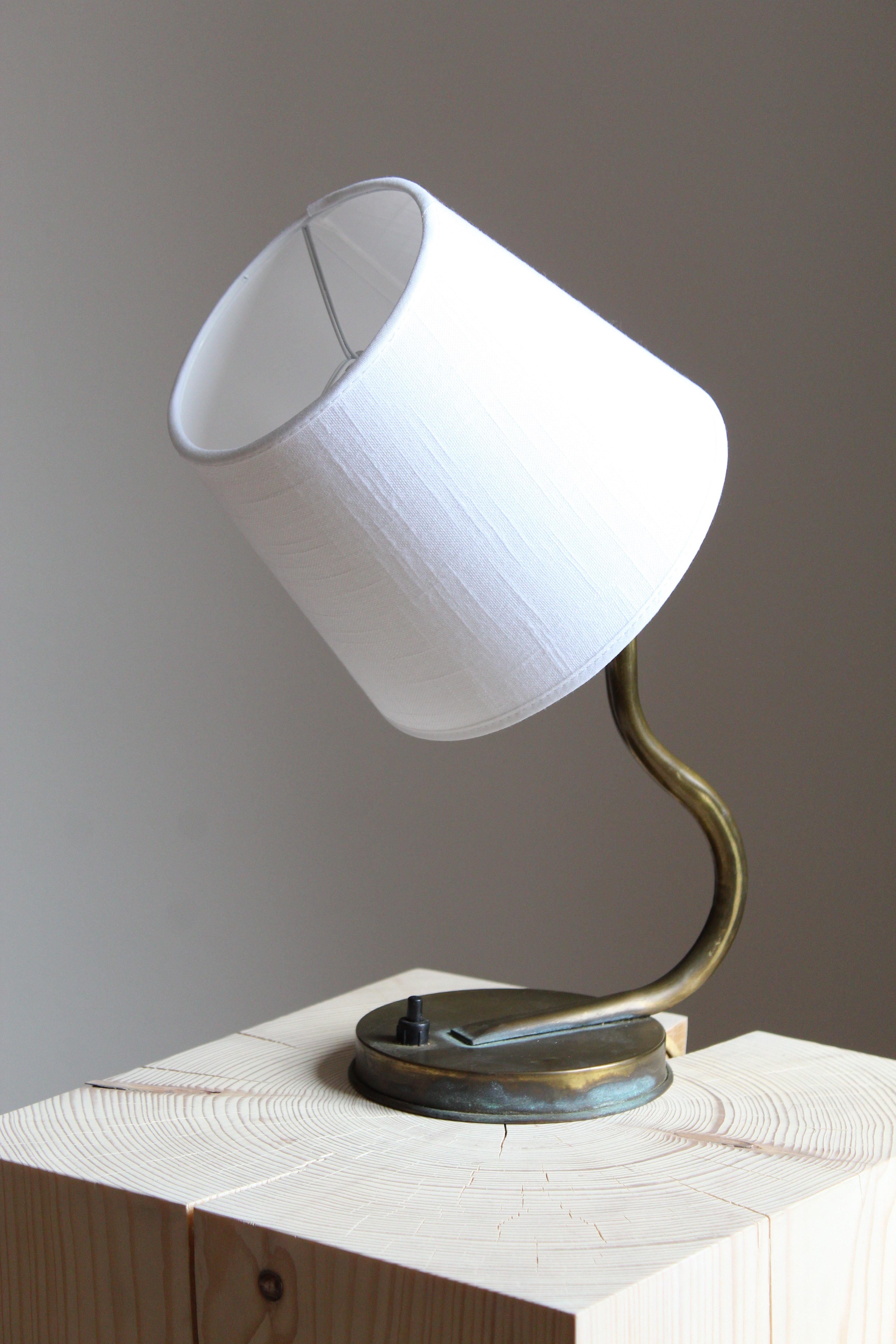 Swedish Designer, Organic Adjustable Table Lamp, Brass, Linen, Sweden, 1940s In Good Condition In High Point, NC